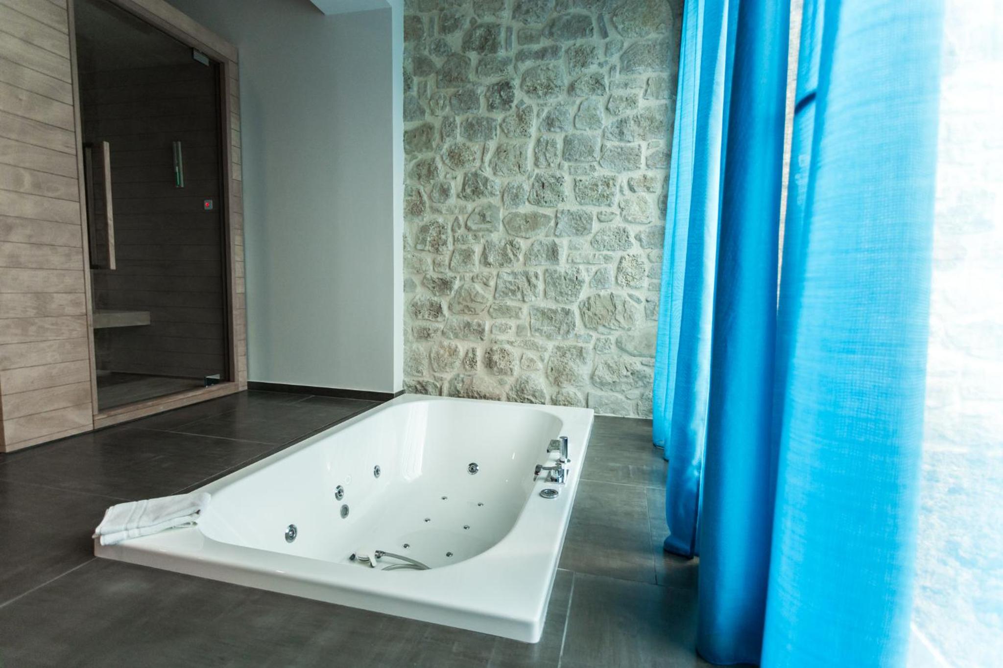 Suite with Sauna photo 3