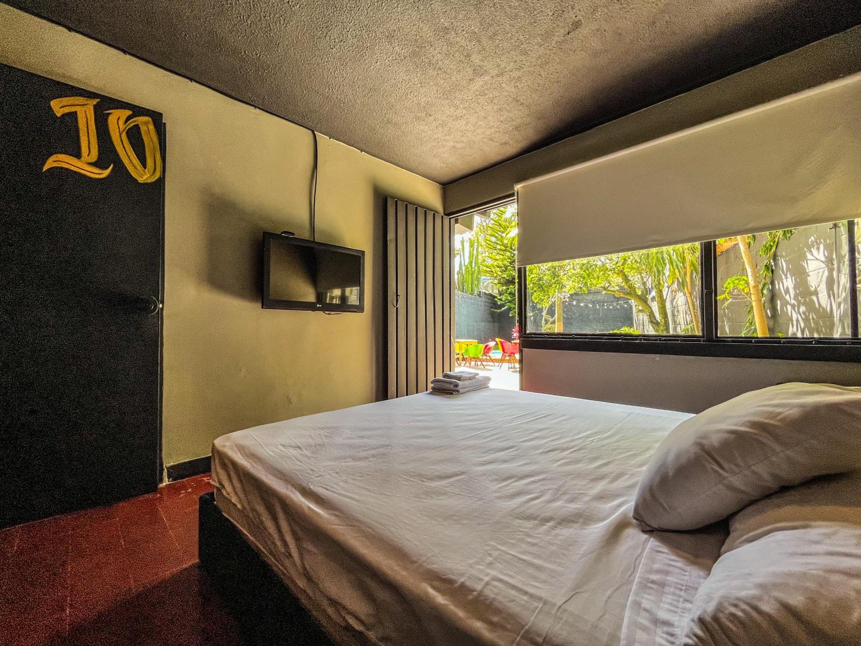 Double Room with Pool View photo 1