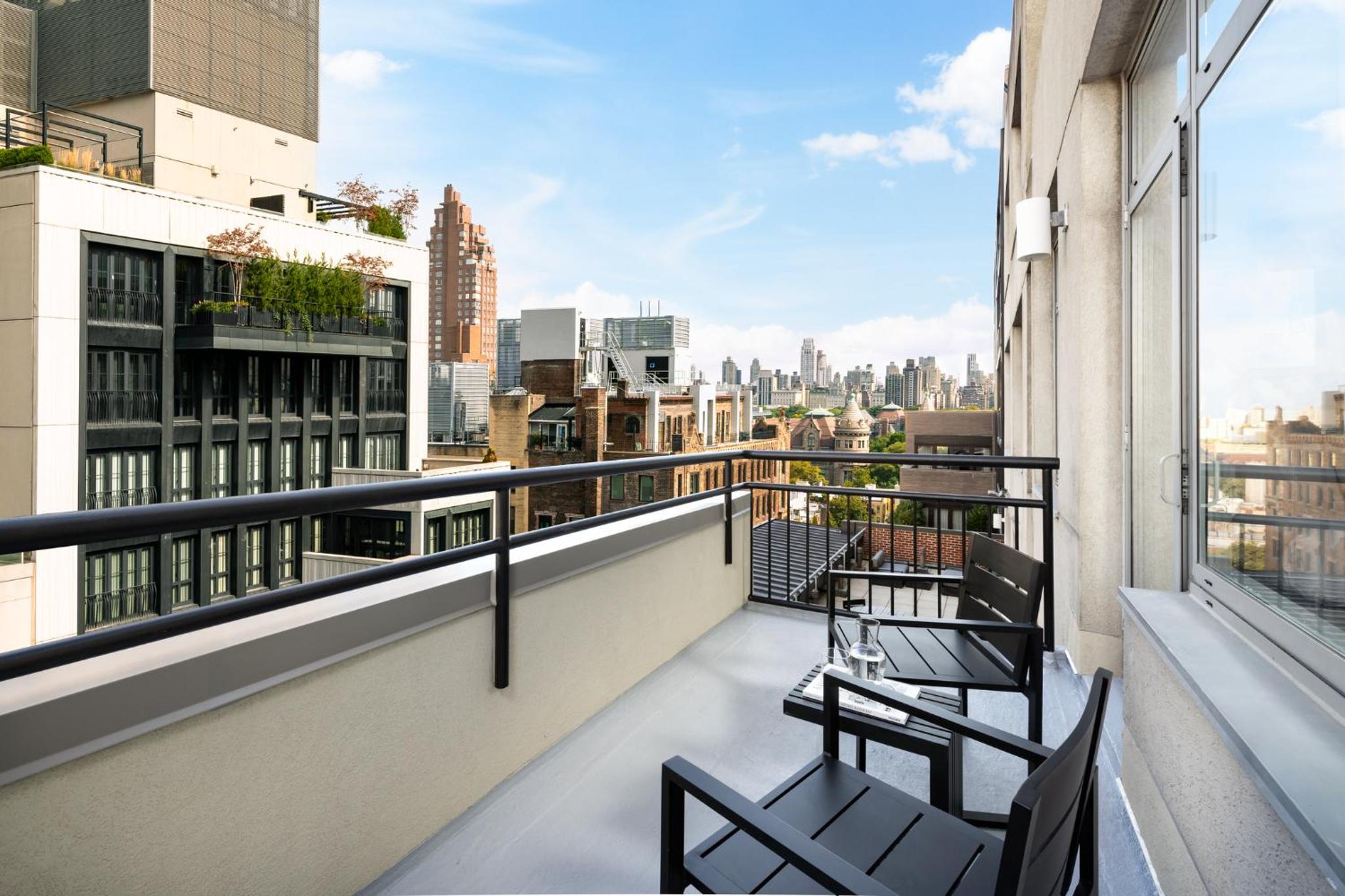 Loft with Terrace thumbnail 6