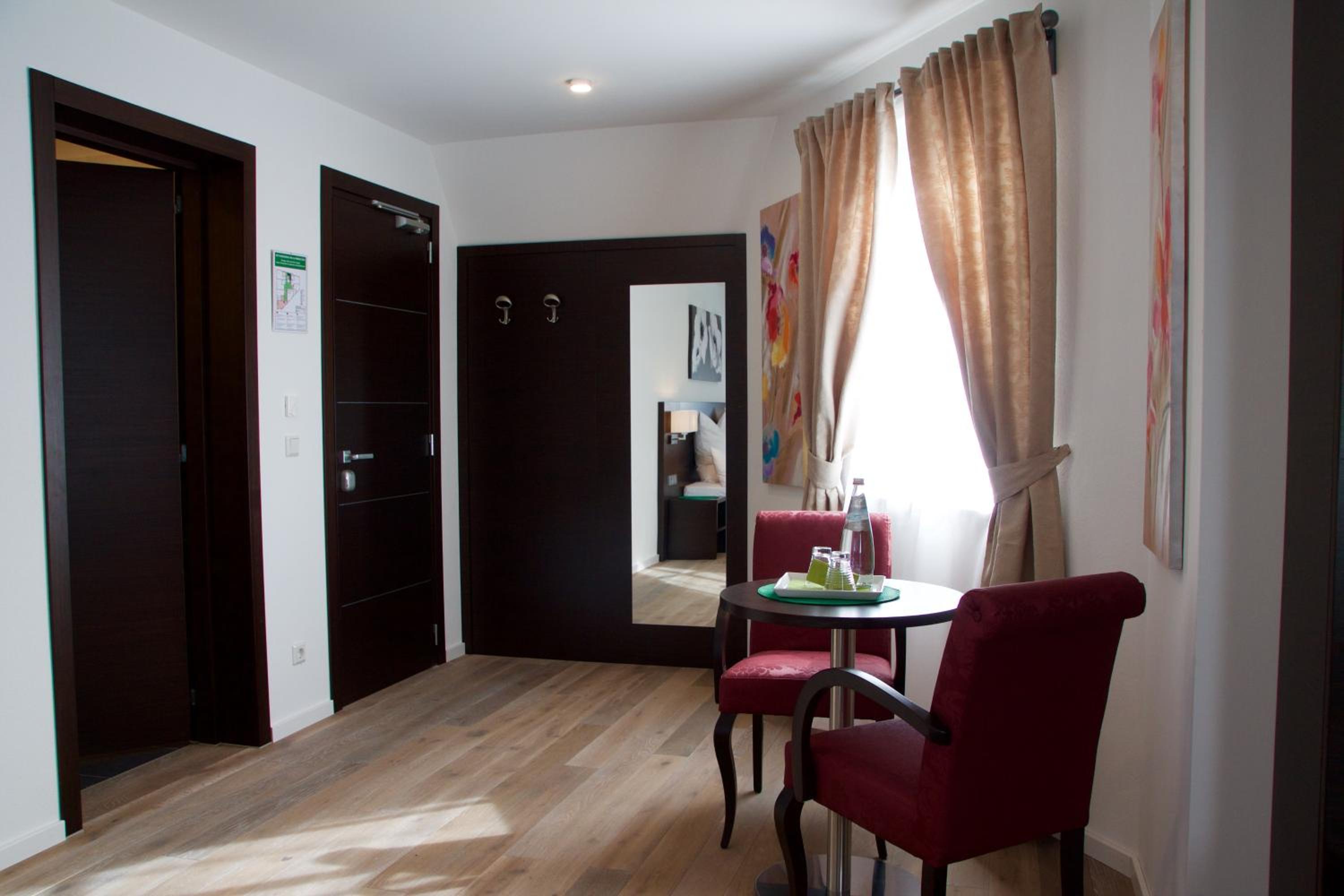 Double or Twin Room - Photo 1