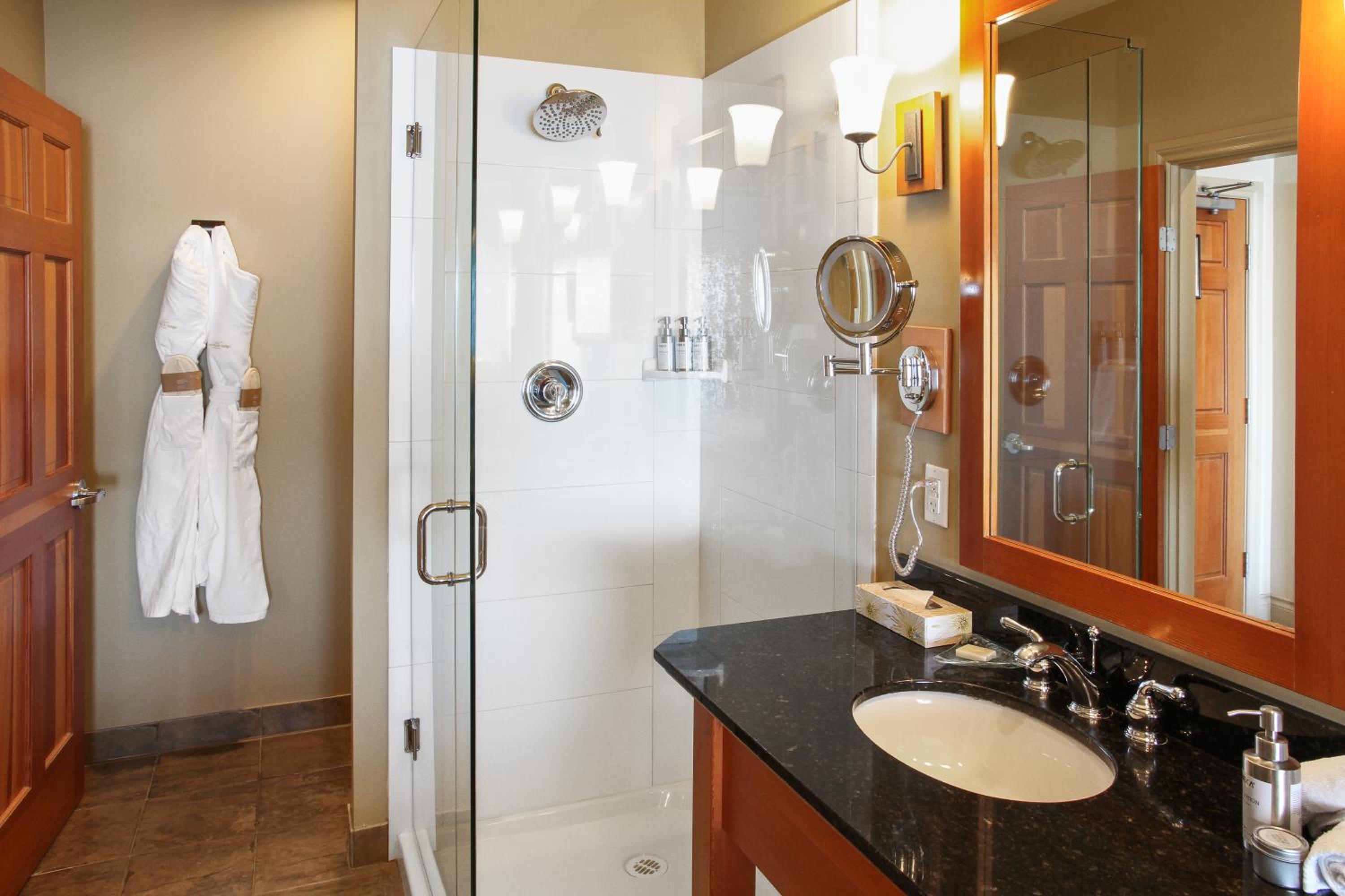 Deluxe Double or Twin Room with Ocean View photo 2