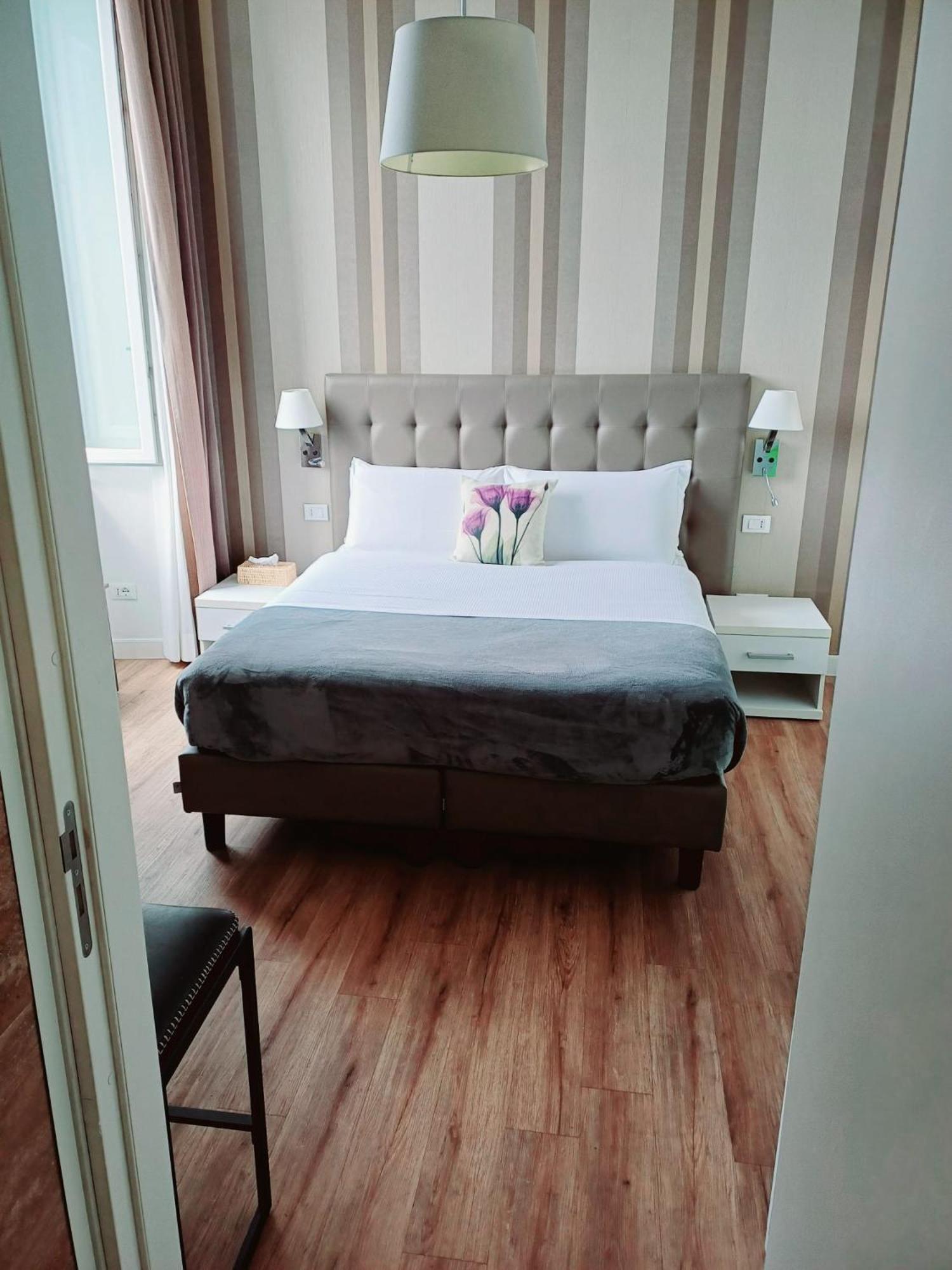 Deluxe Double or Twin Room with Garden View photo 3
