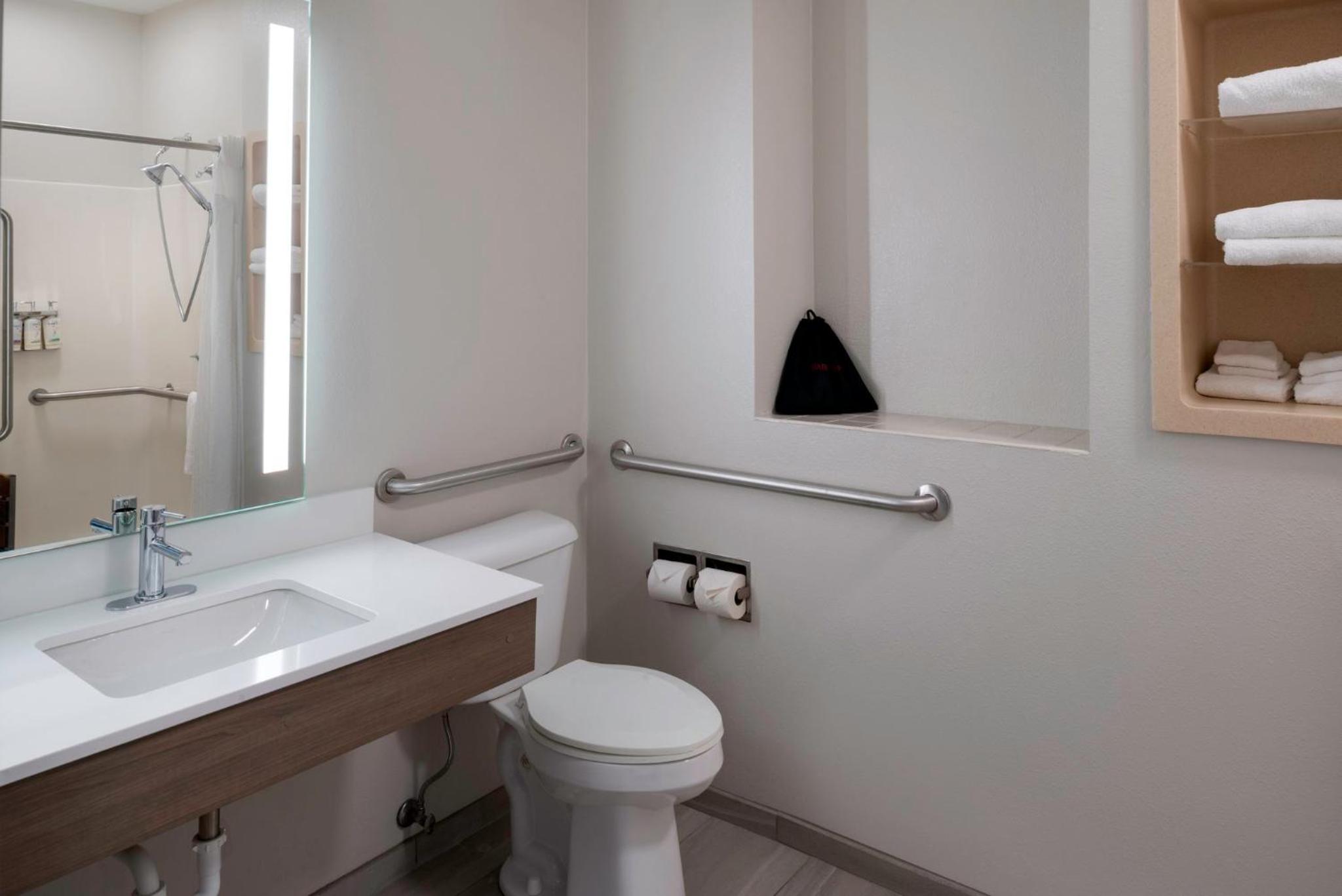 Standard Queen Room with Two Queen Beds - Communications and Mobility Accessible photo 1