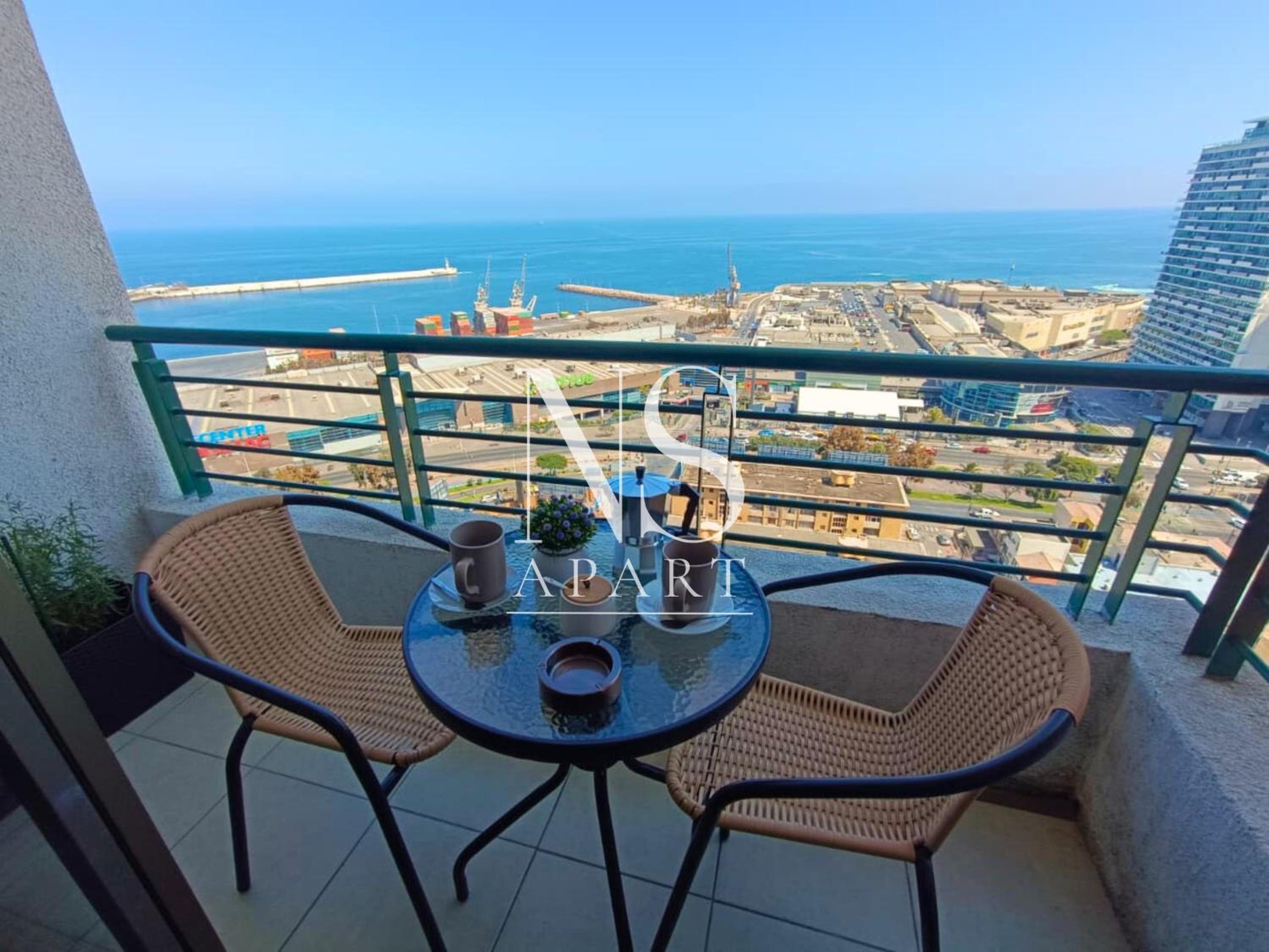 One-Bedroom Apartment with Sea View and Balcony photo 1