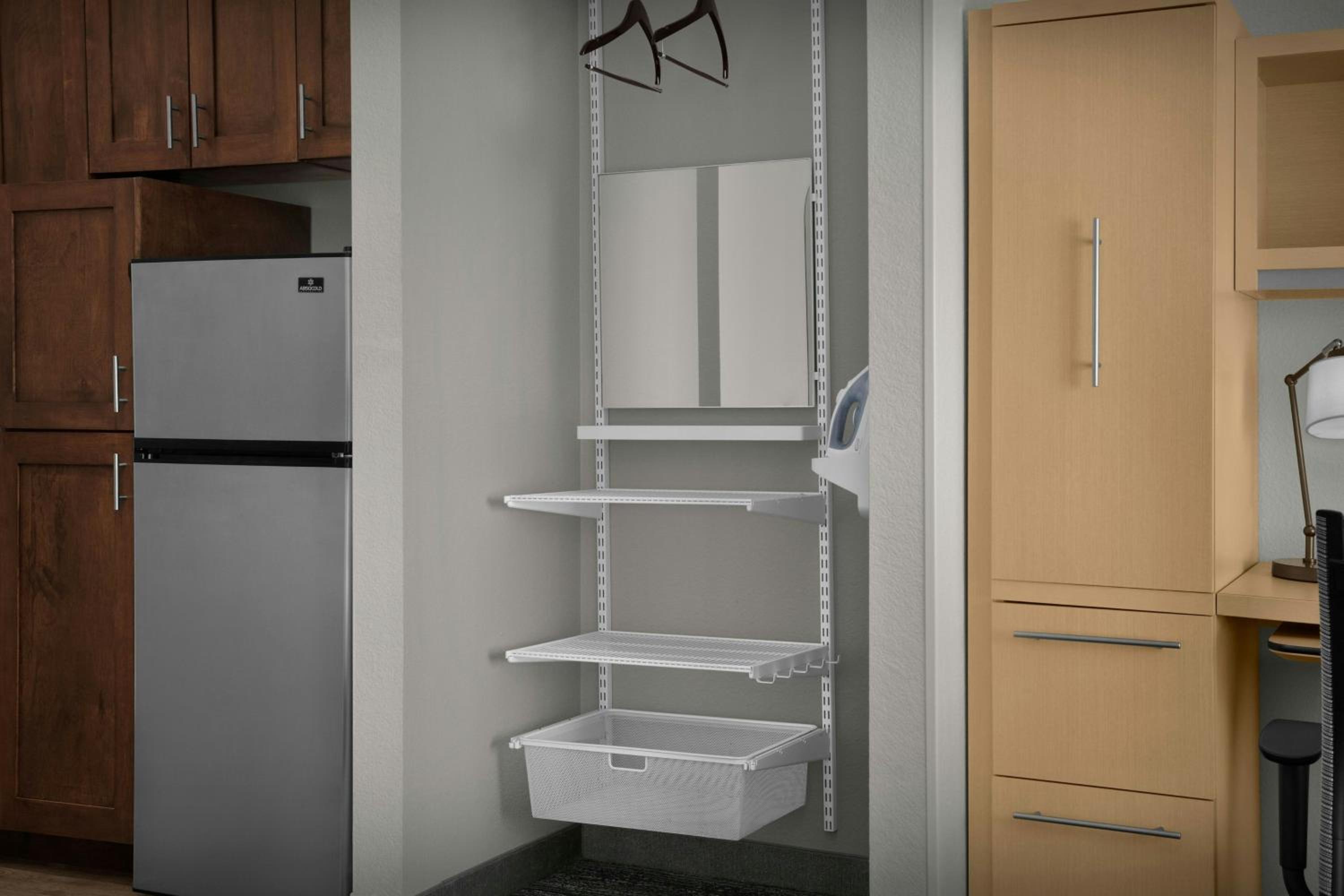 Studio Queen Suite with Sofa Bed and Roll-In Shower - Mobility Accessible