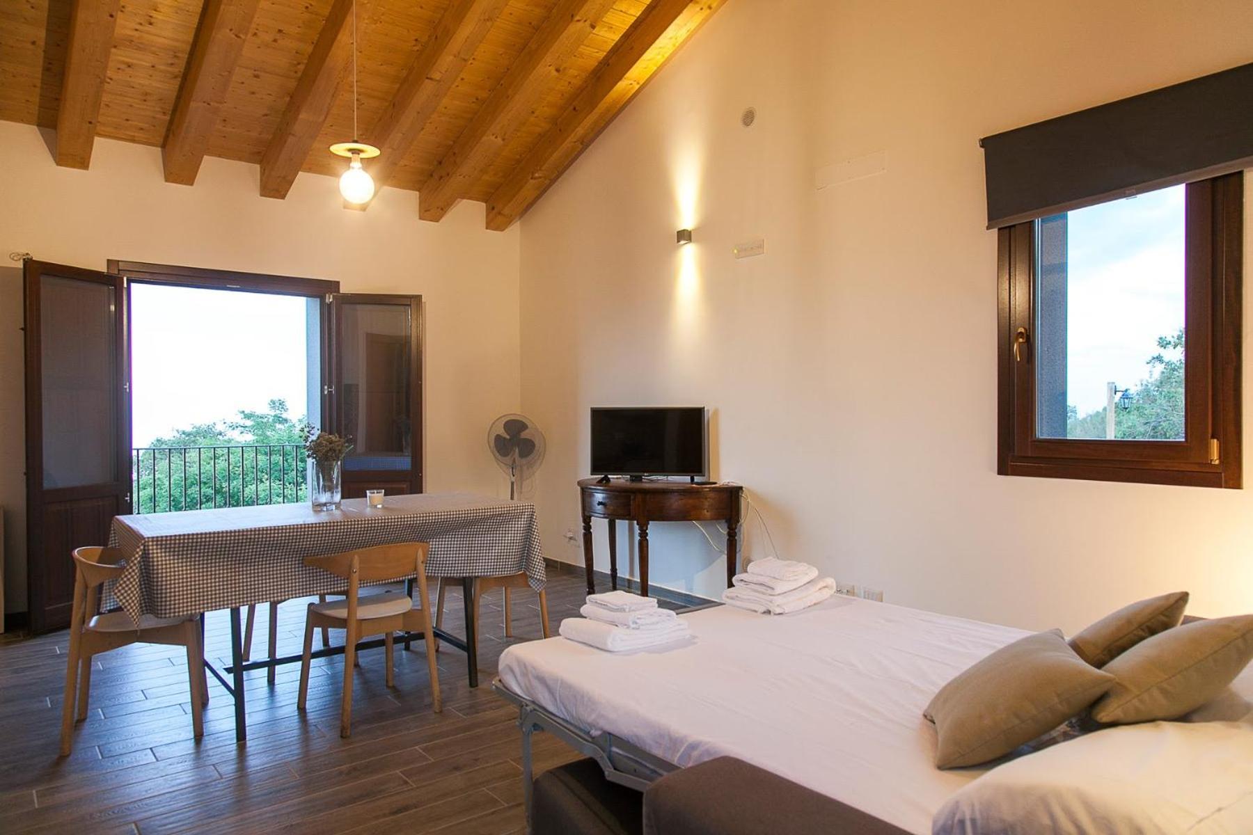 Apartment with Sea View - Photo 18