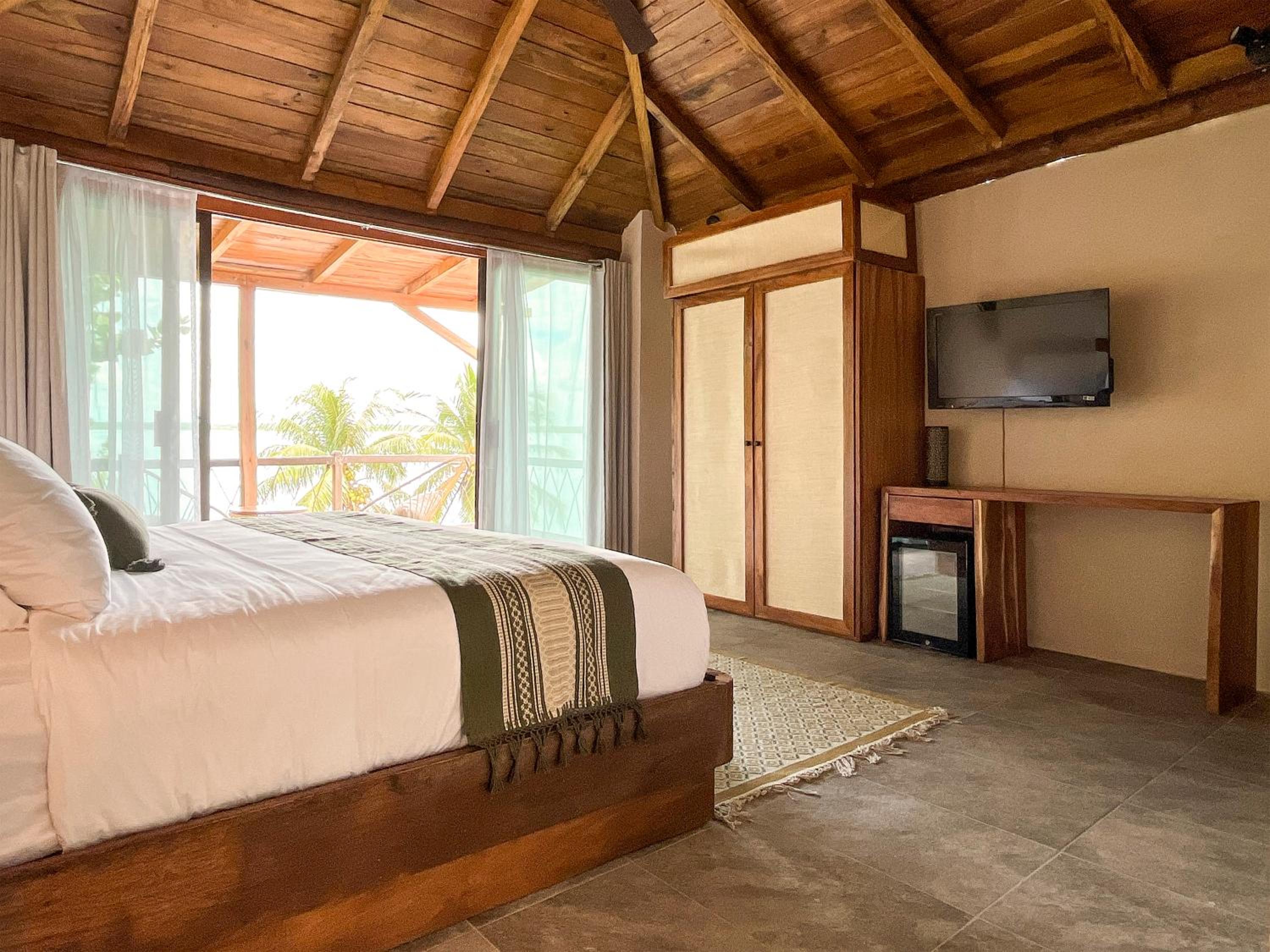 Suite with Lake View
