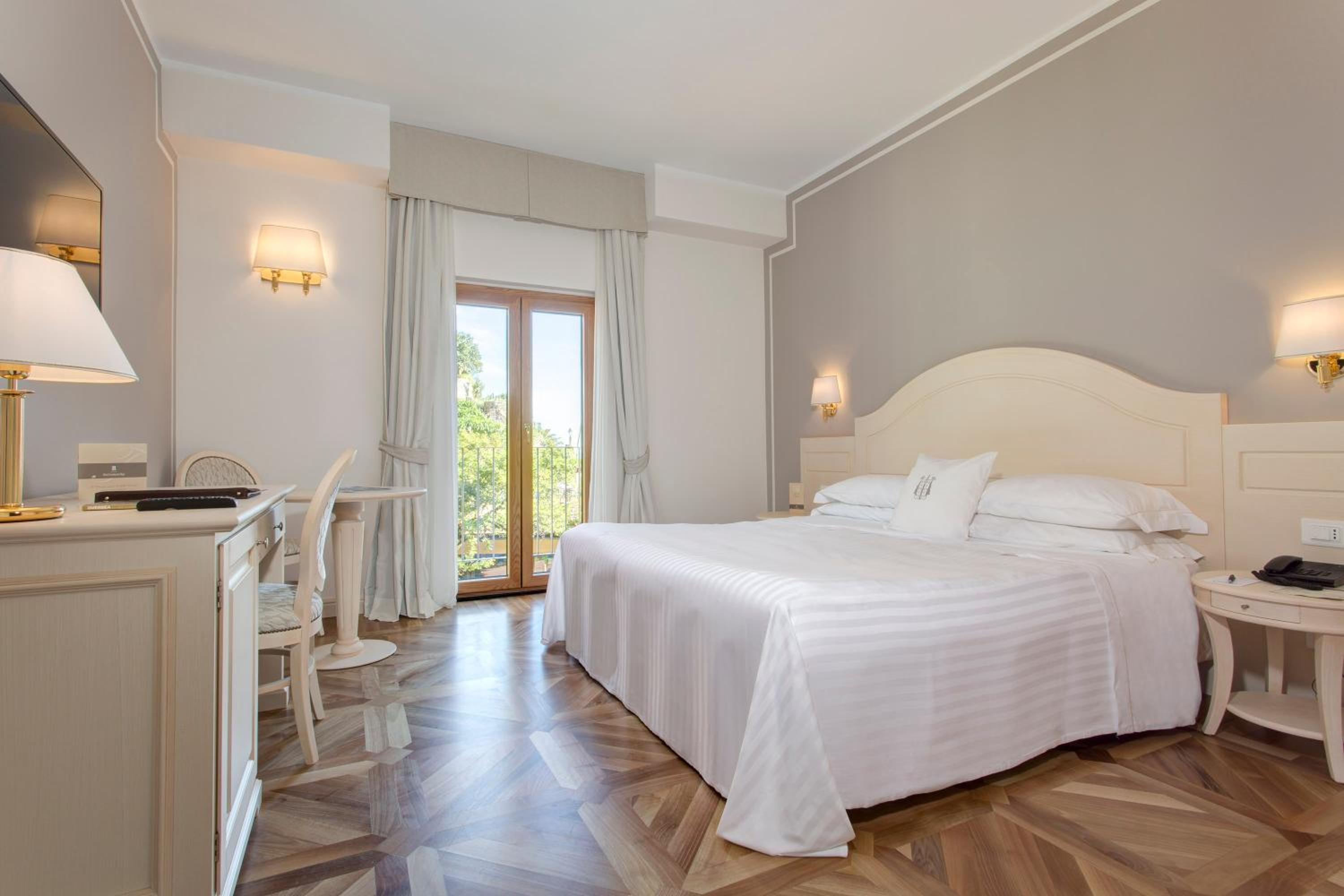 Classic Double Room - Photo 2