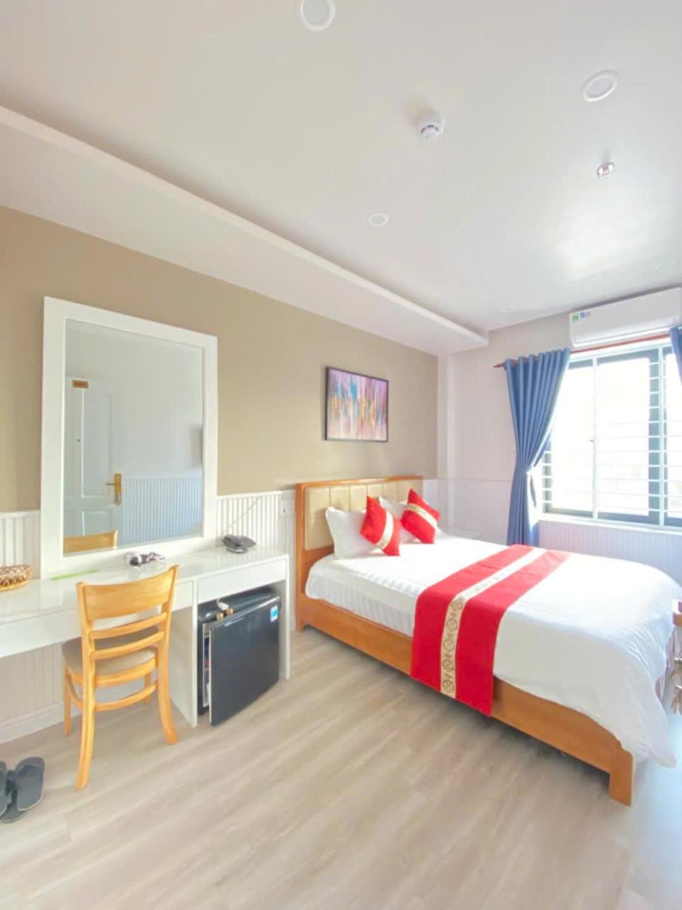 Double Room with Mountain View