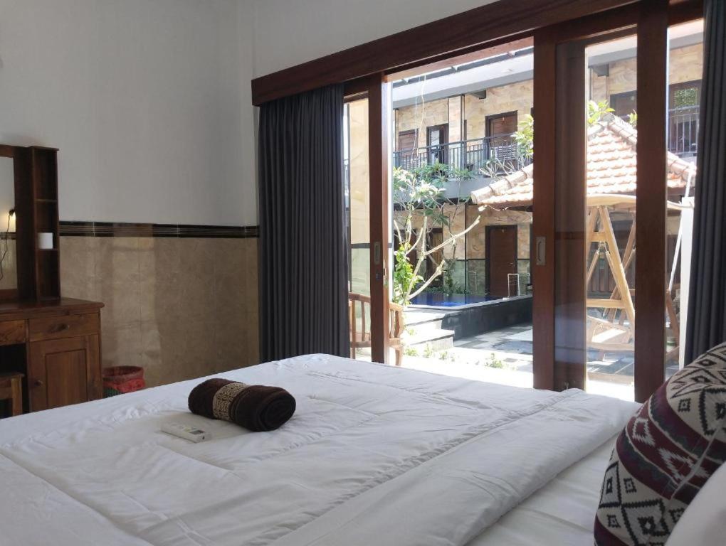 Double Room with Pool View