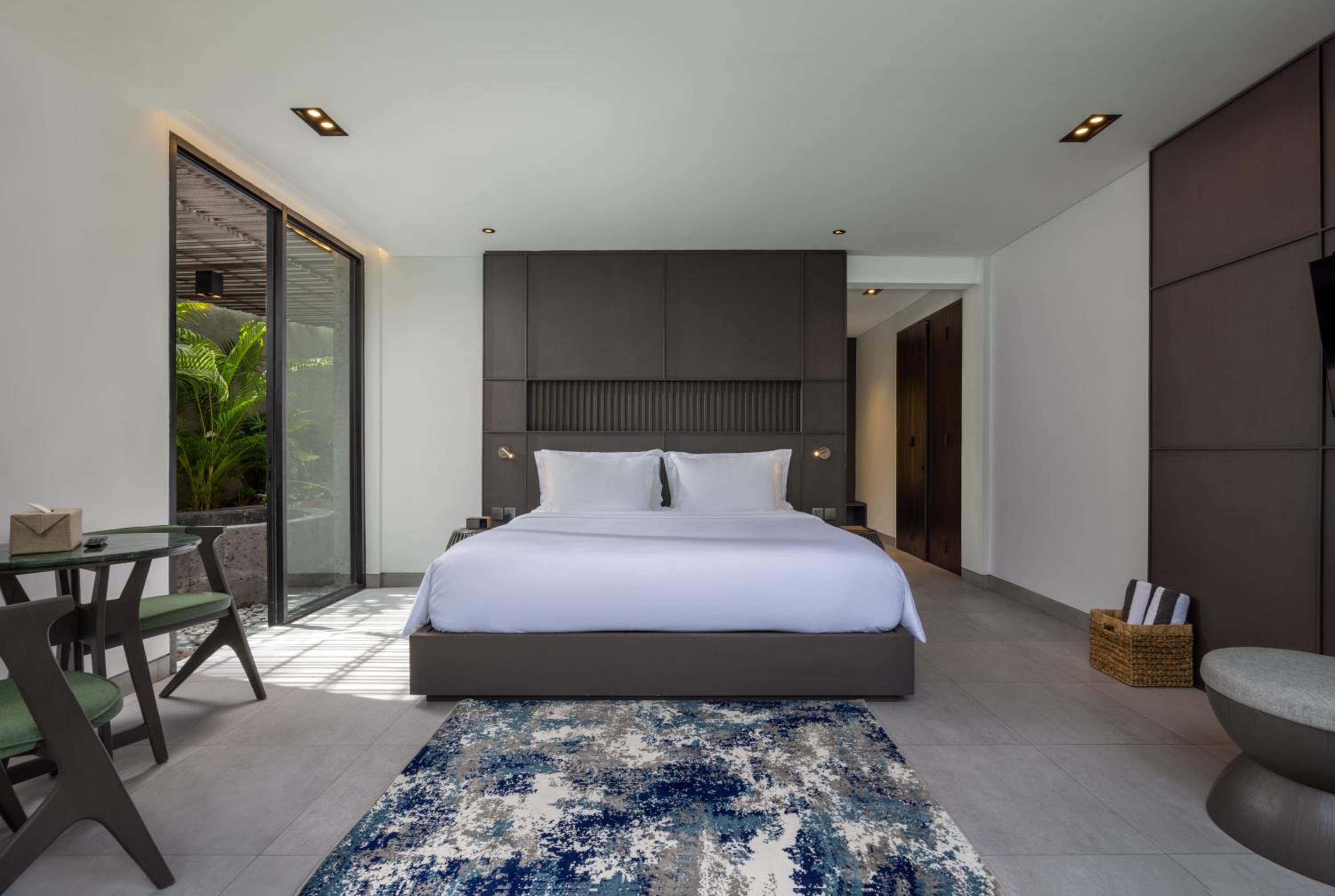 Two Bedroom Villa Lagoon Access