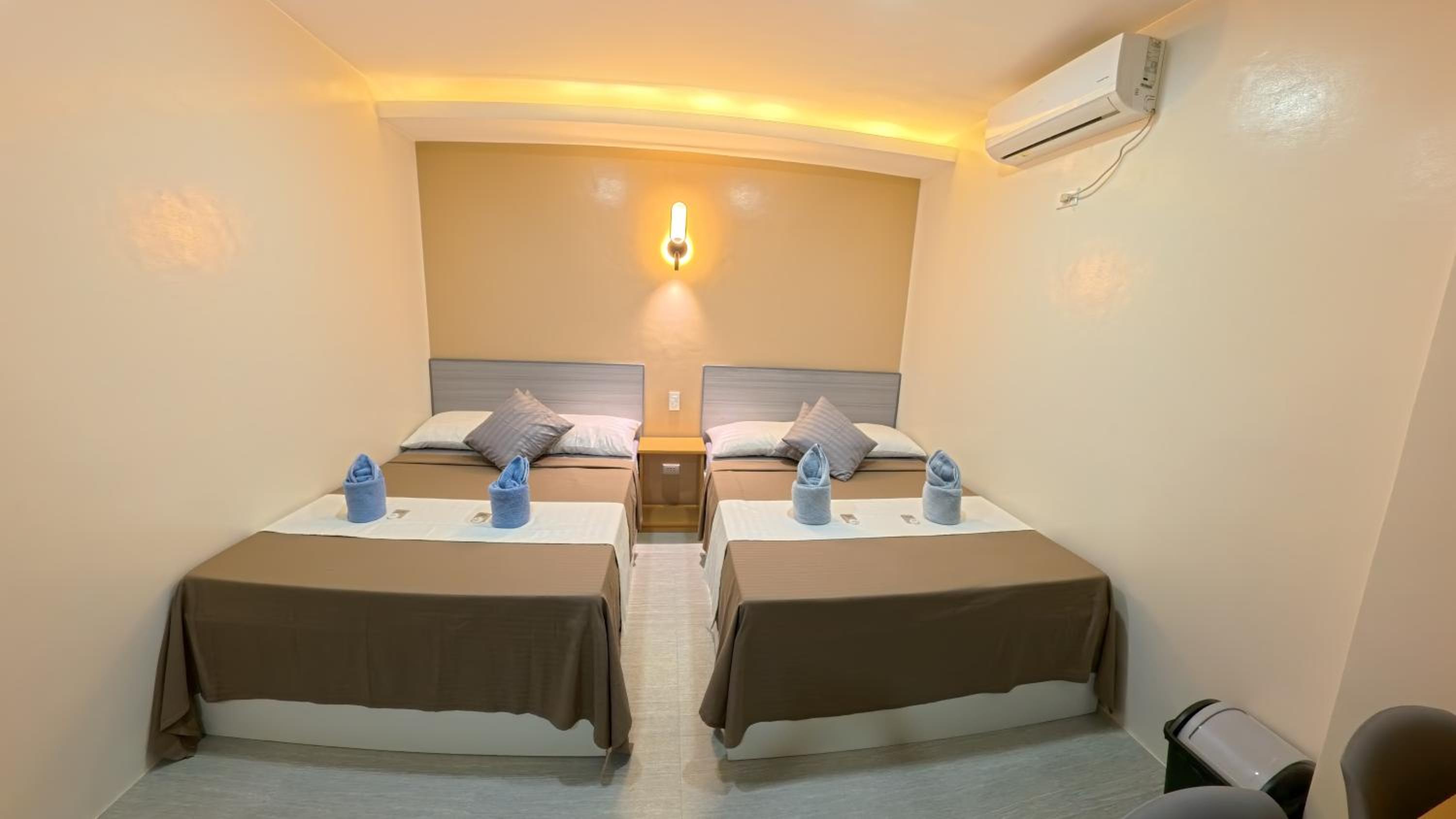 Quadruple Room photo 3