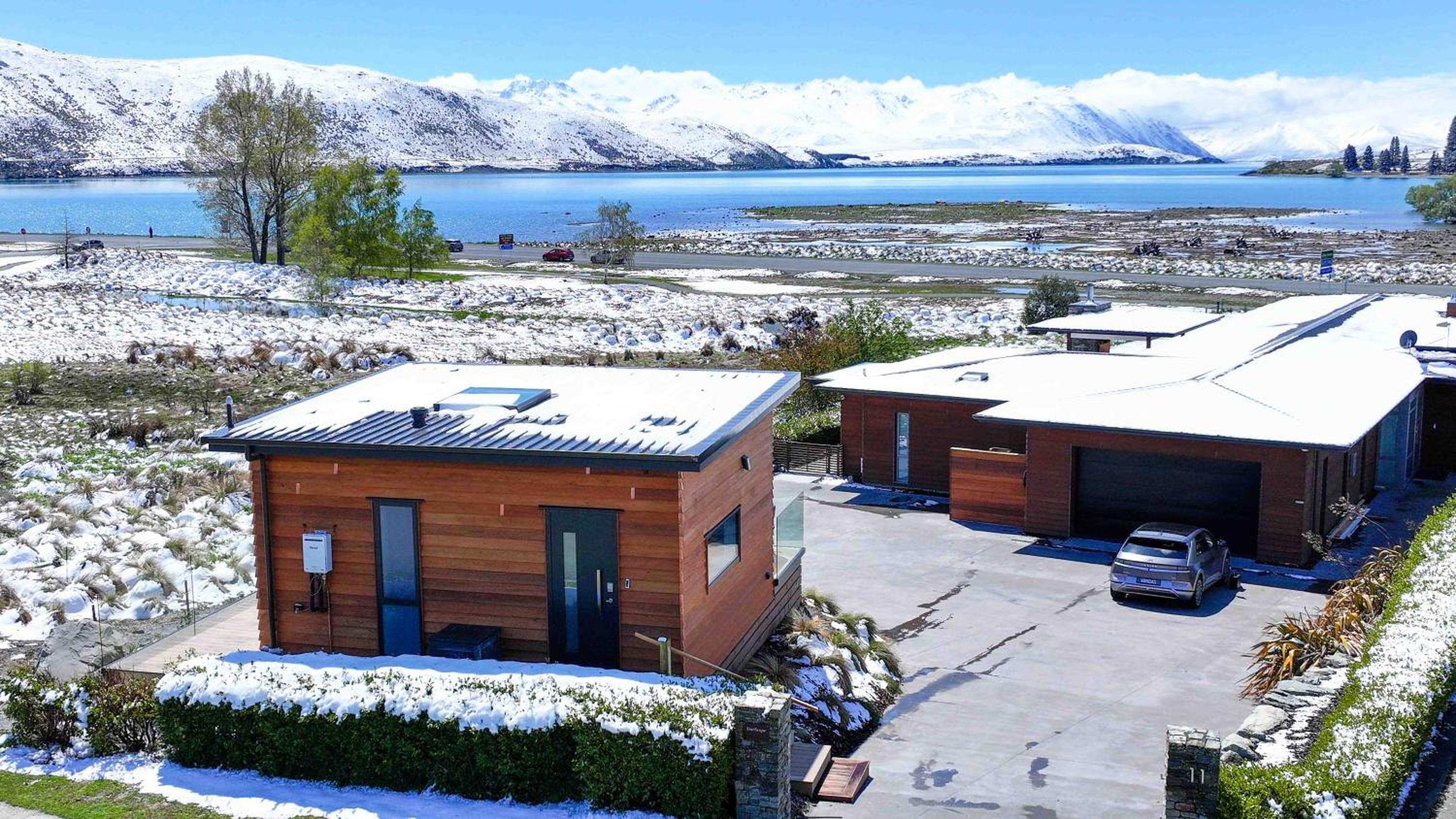 Suite with Lake View