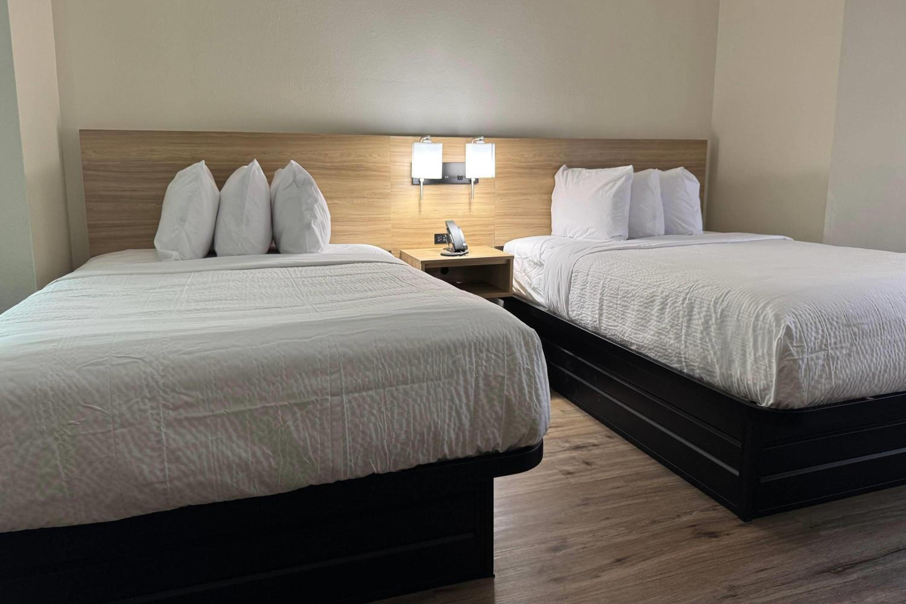 Double Room with Two Double Beds - Non-Smoking - Photo 1