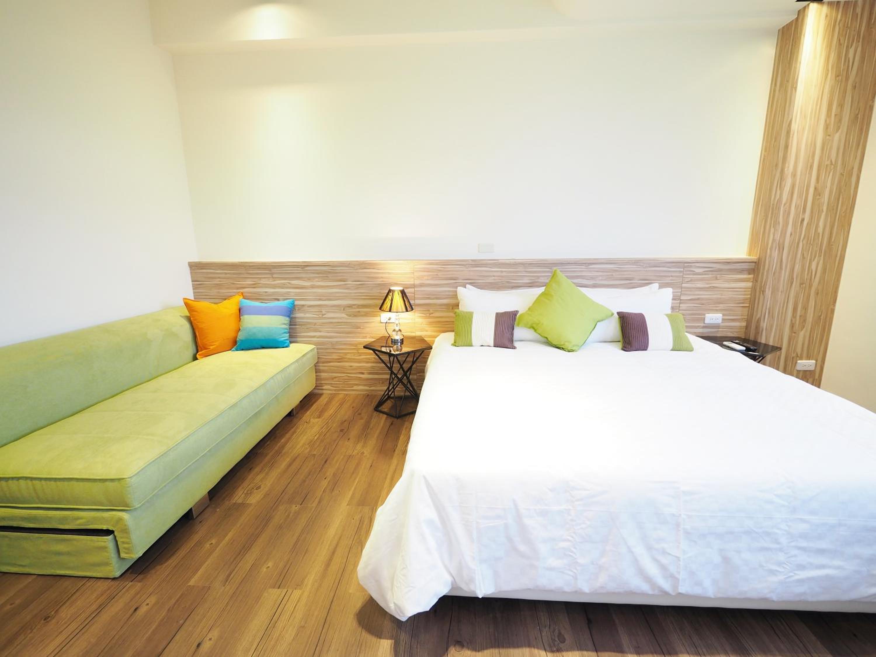 Deluxe Double Room with Shower photo 2