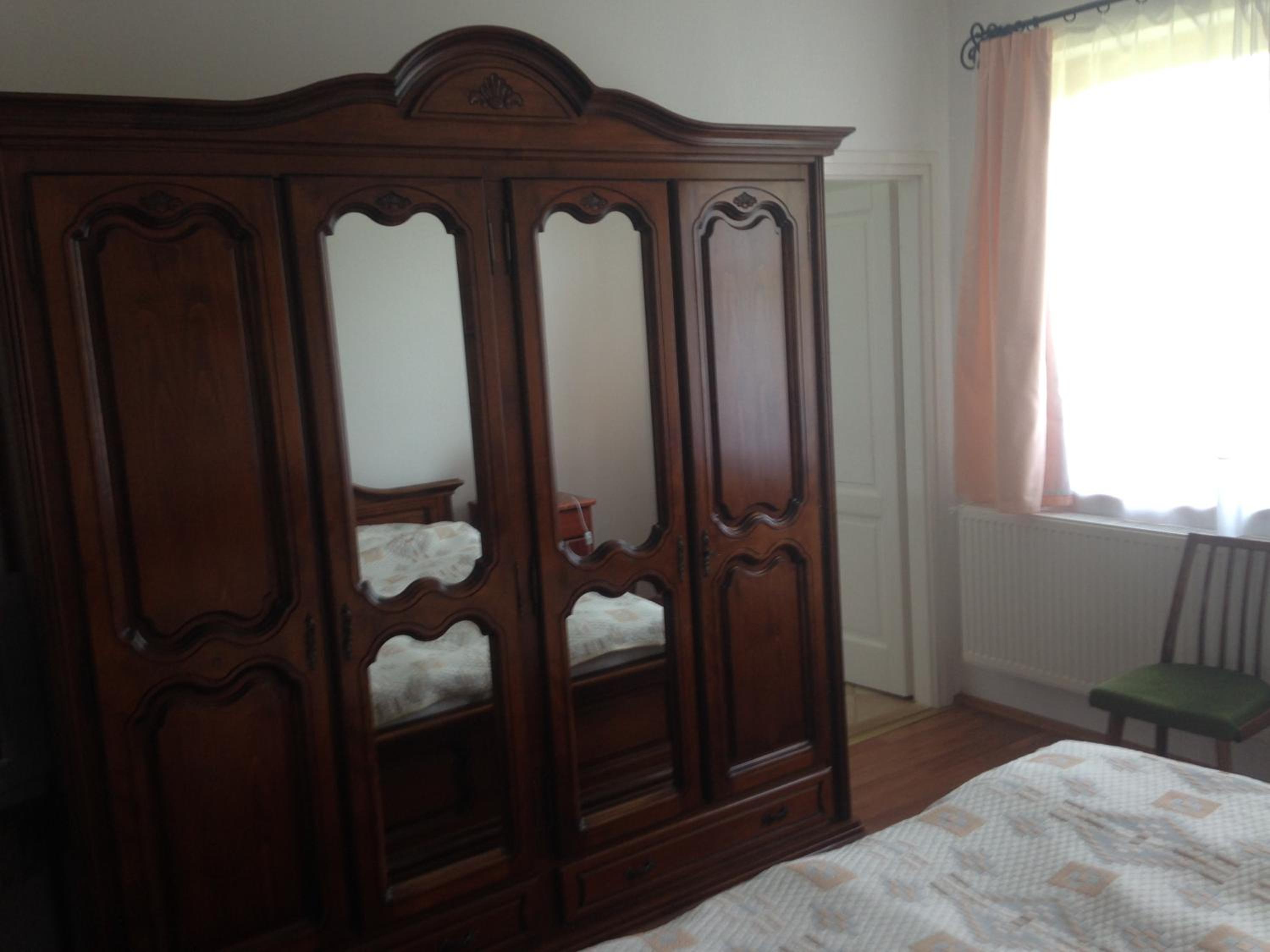 Double Room with Private Bathroom - Photo 1