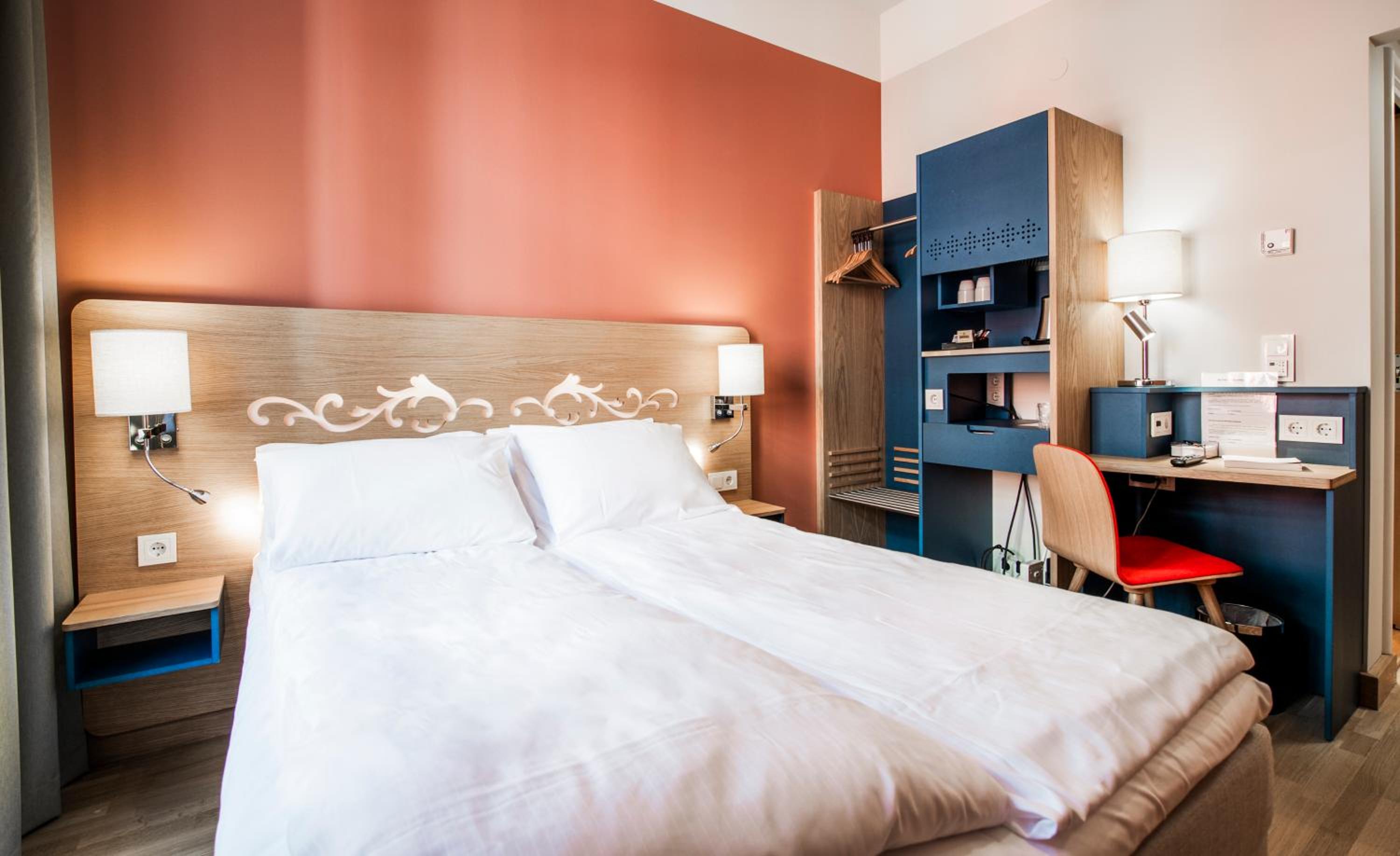 Standard Double Room - Photo 3