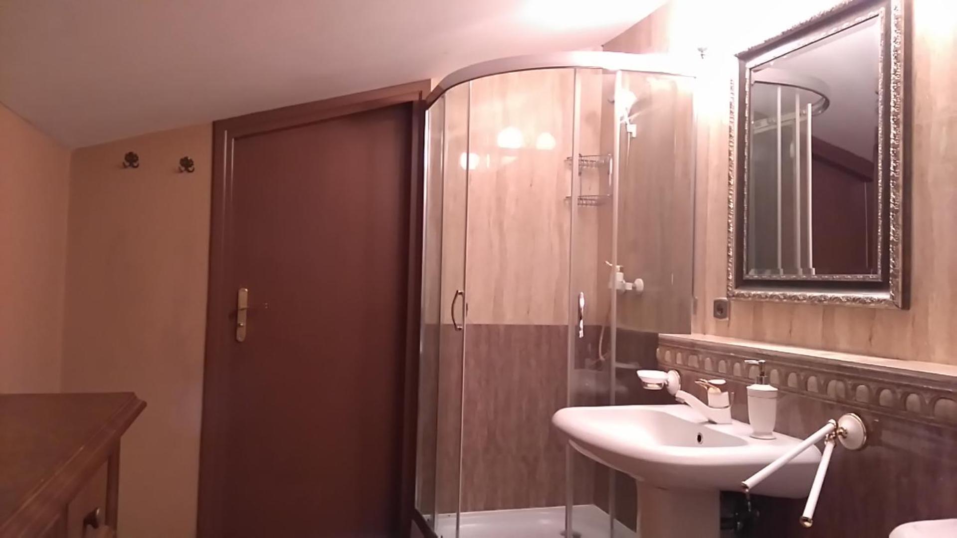 Small Double Room - Photo 2