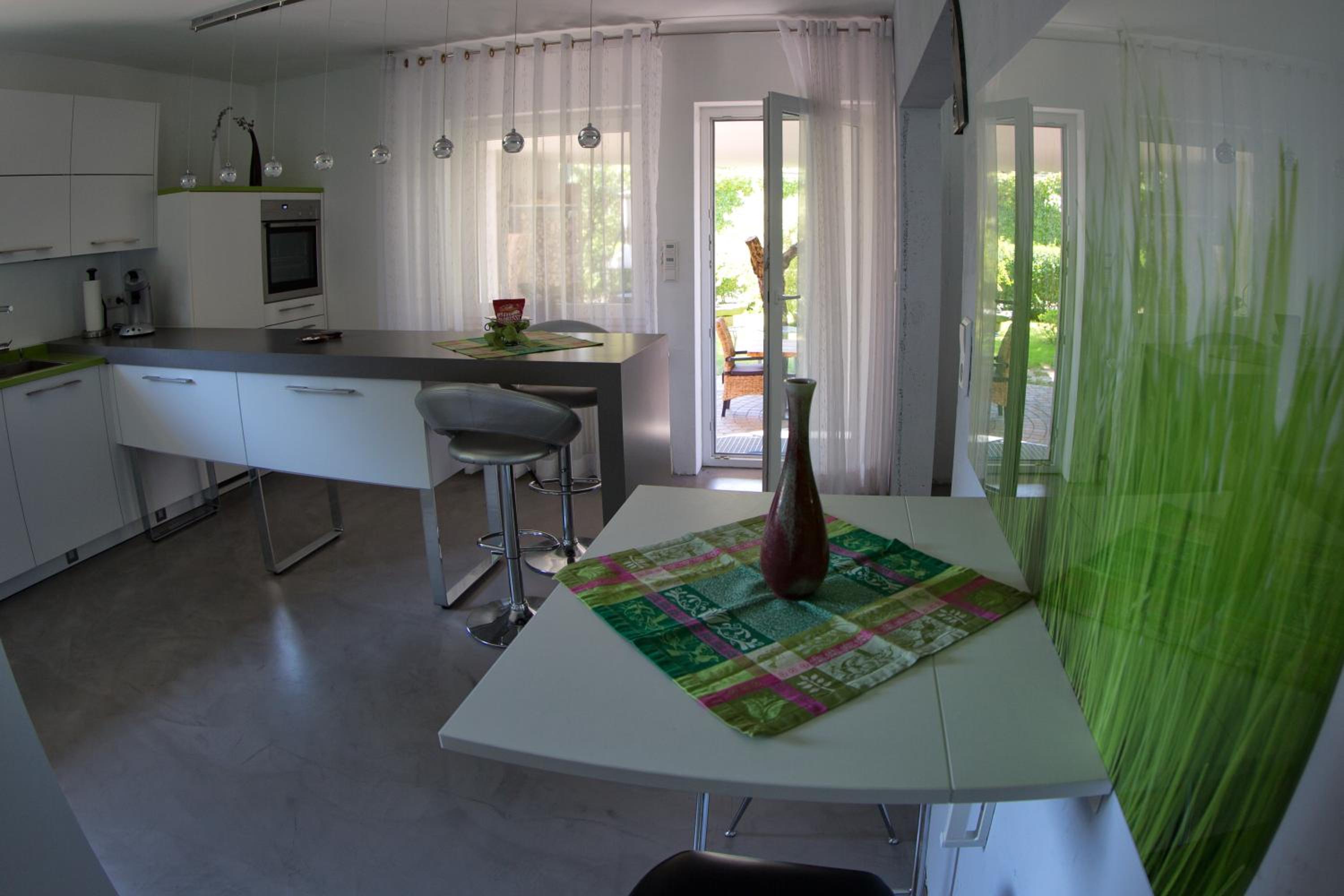 Two-Bedroom Apartment - Photo 10