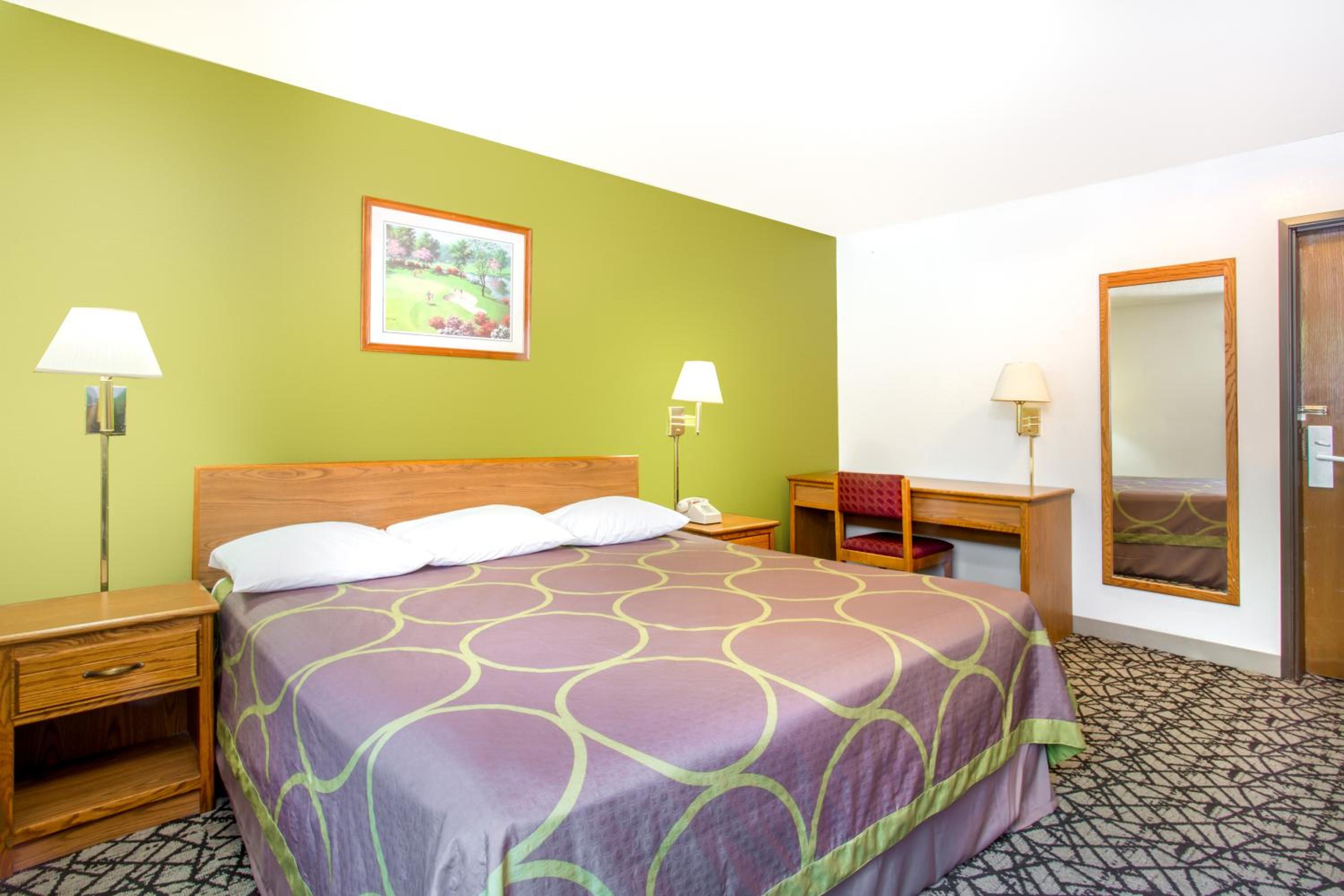 King Room - Non-Smoking - Photo 3