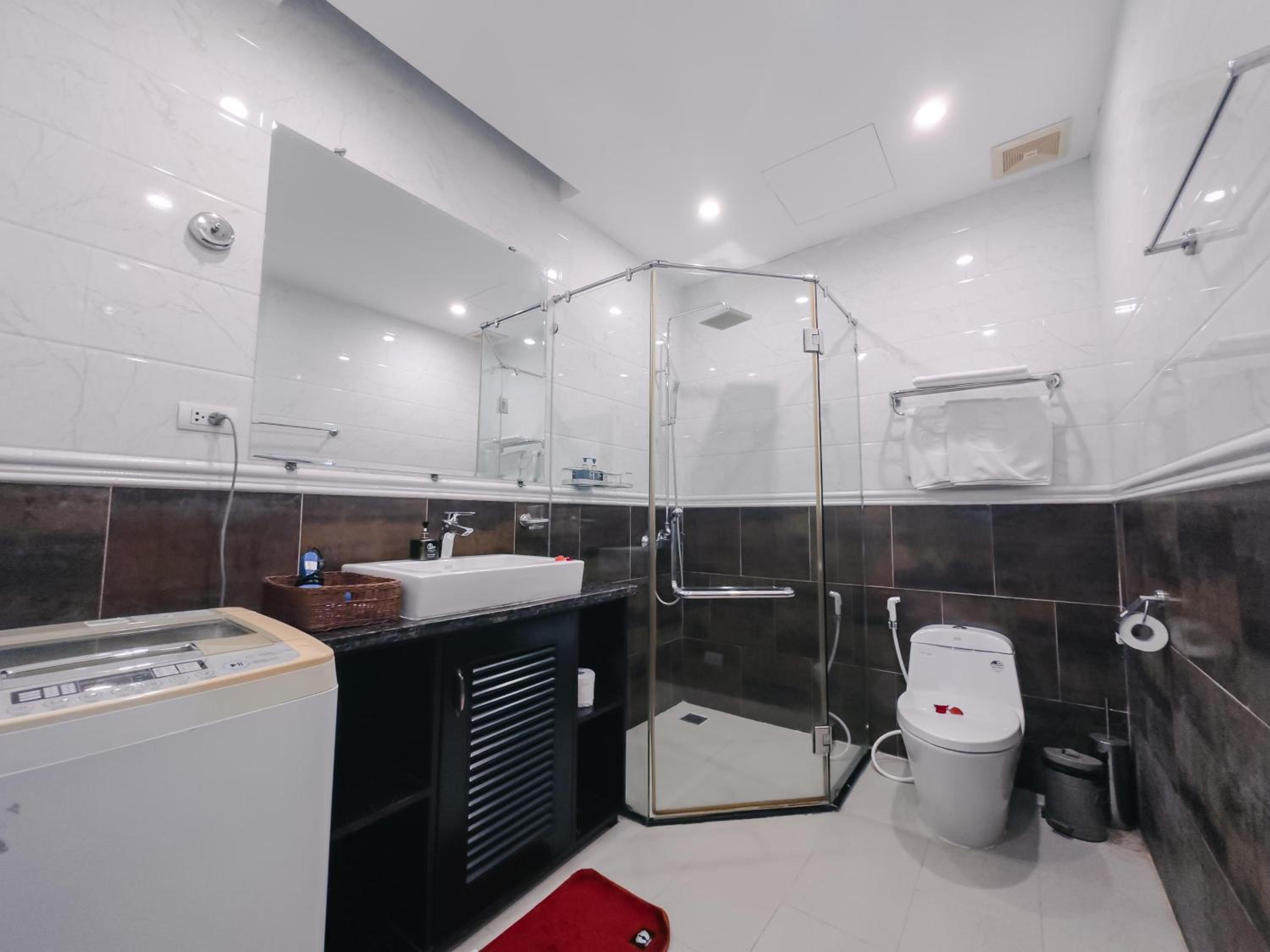Two-Bedroom Apartment - Photo 8