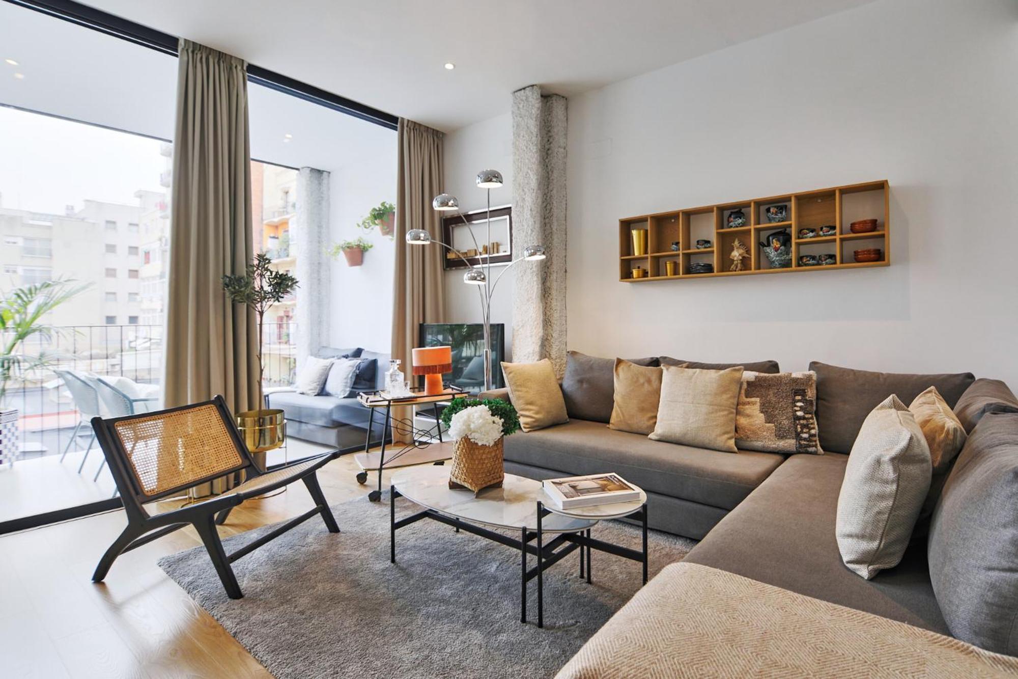 Three-Bedroom Premium Apartment with Balcony photo 2