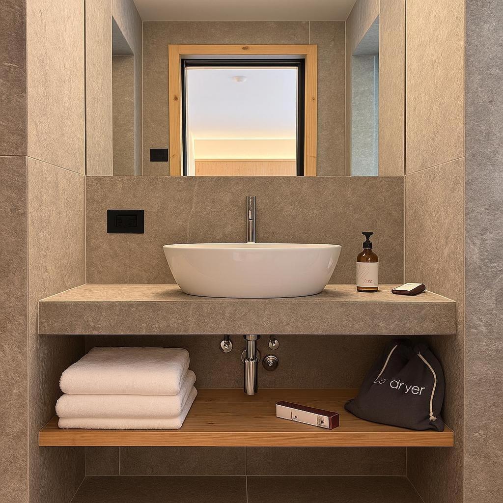 Deluxe Triple Room photo 3