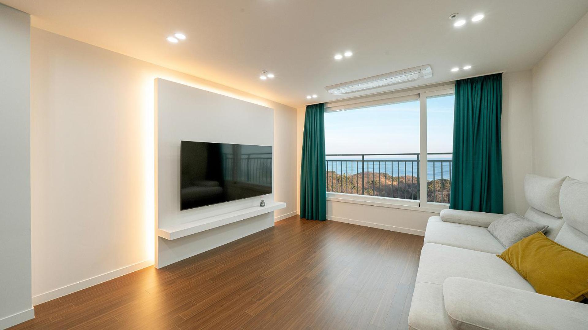 Ocean Lounge Duplex Room