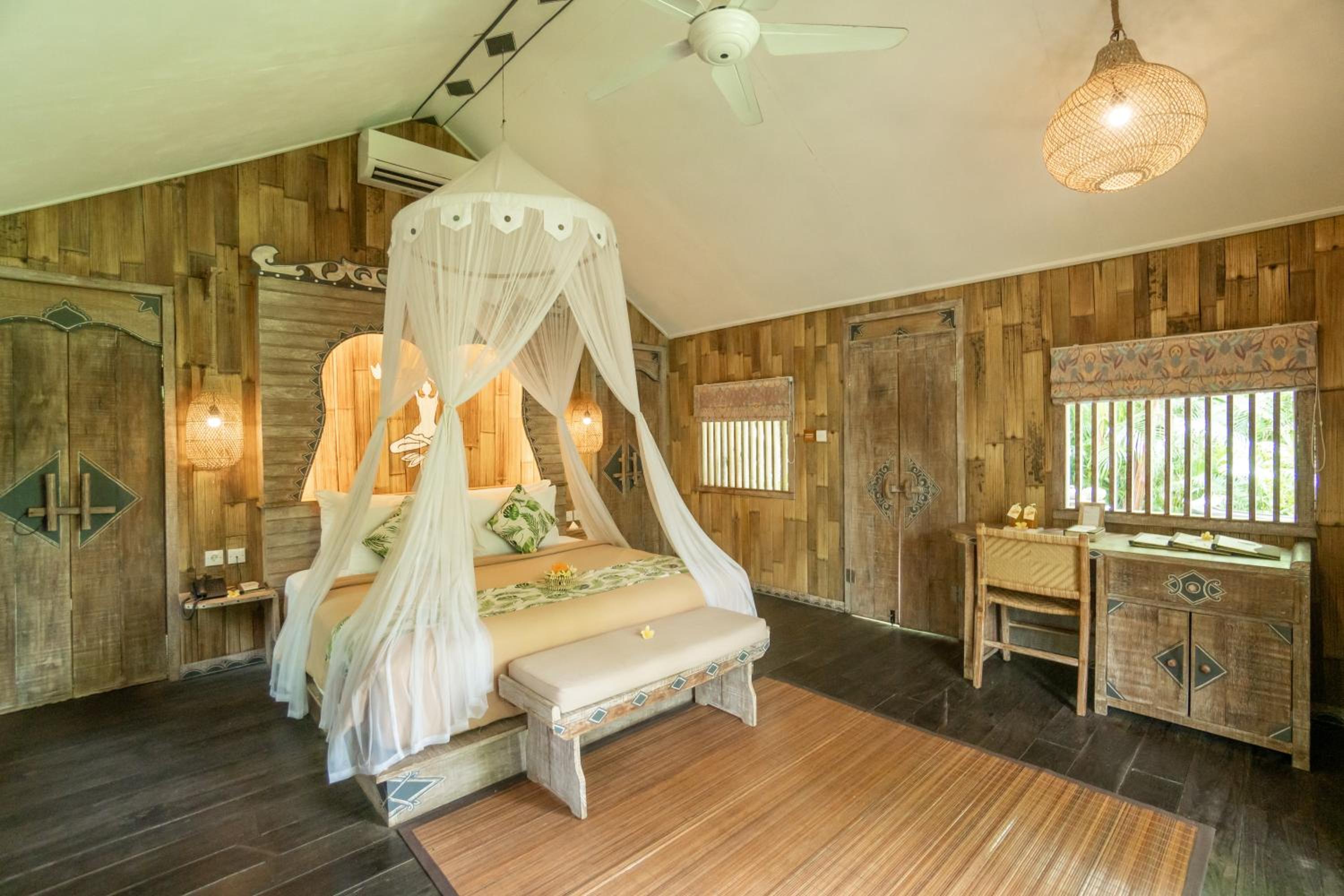 Suite Jungle Lodge with Welcome Massage photo 2