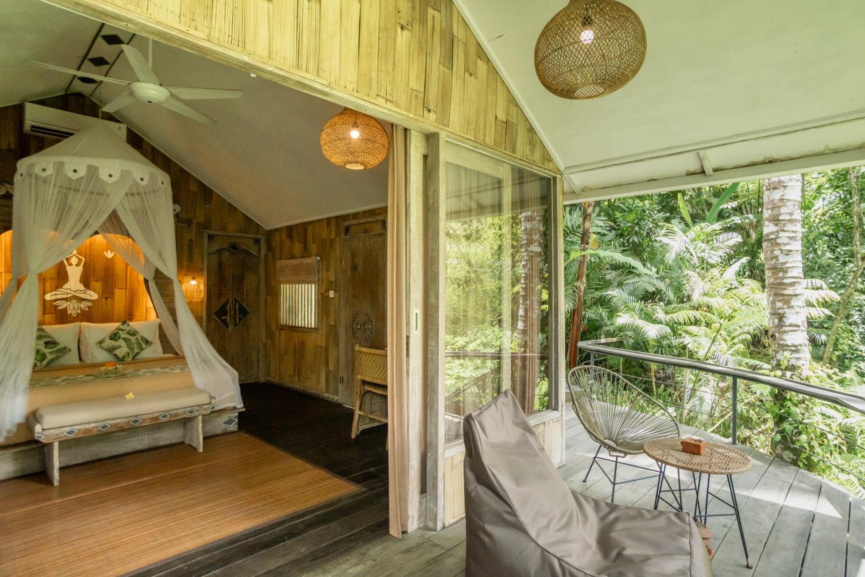 Suite Jungle Lodge with Welcome Massage photo 3