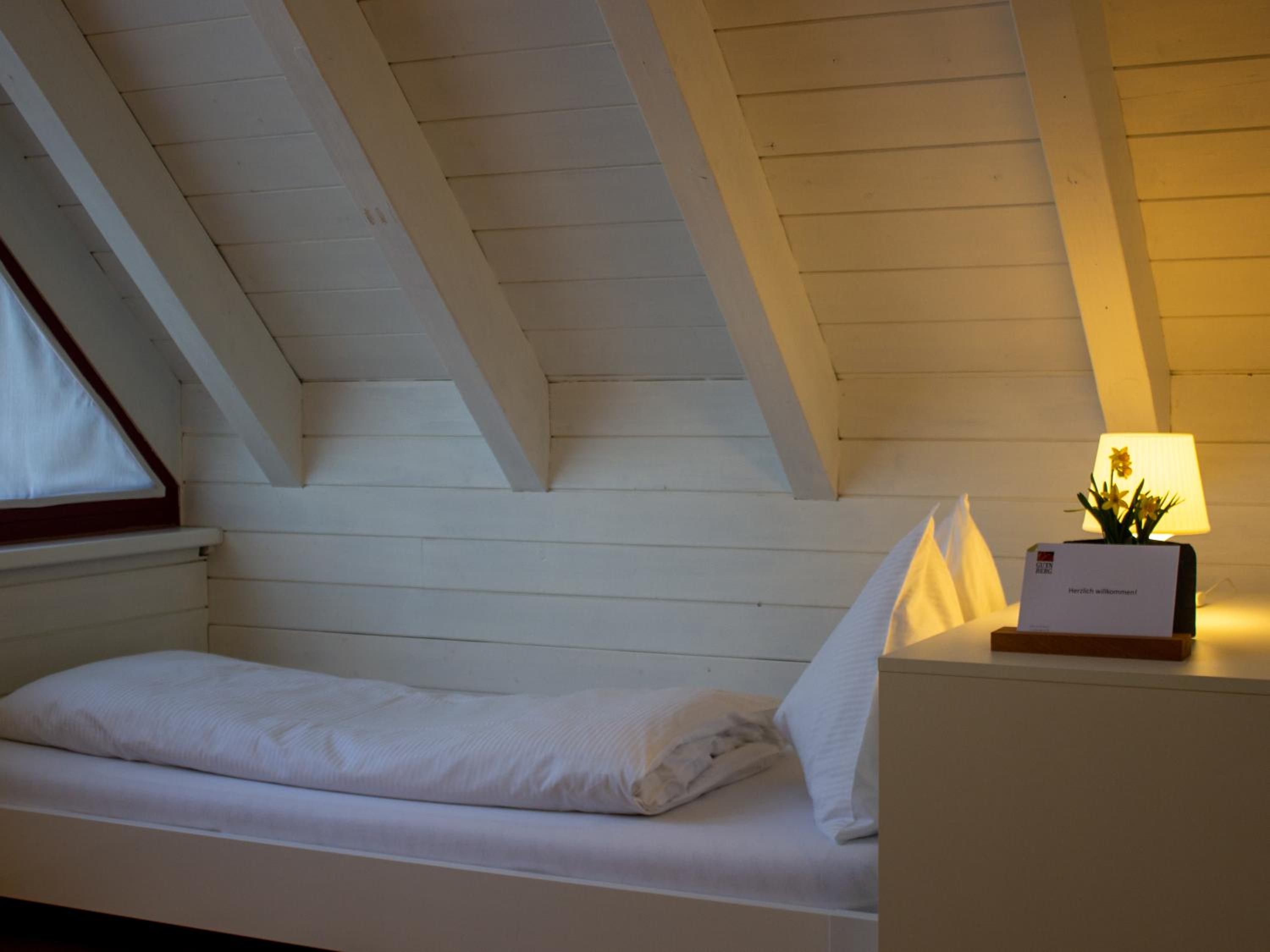 Twin Room Standard photo 3