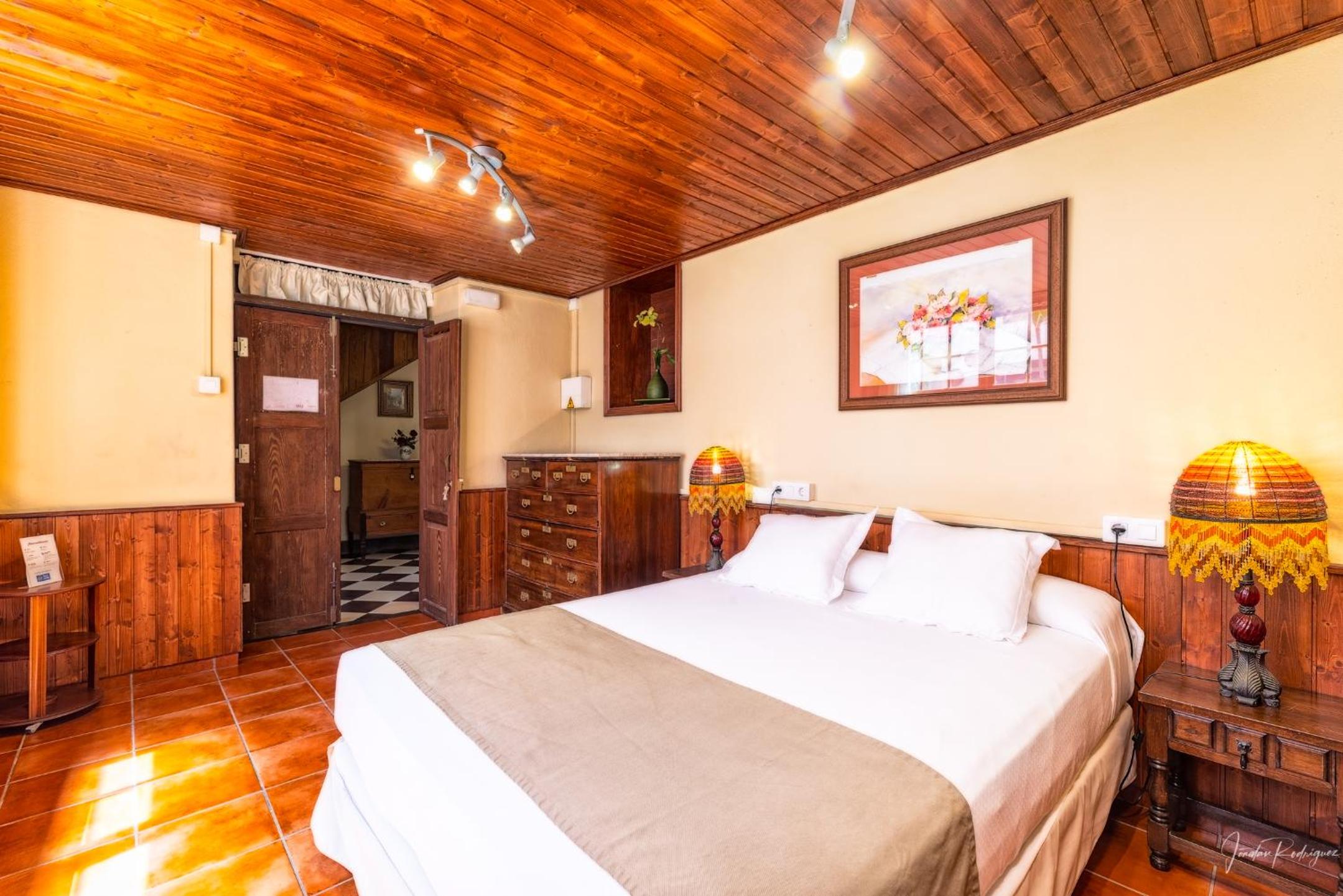 Double Room with Private External Bathroom