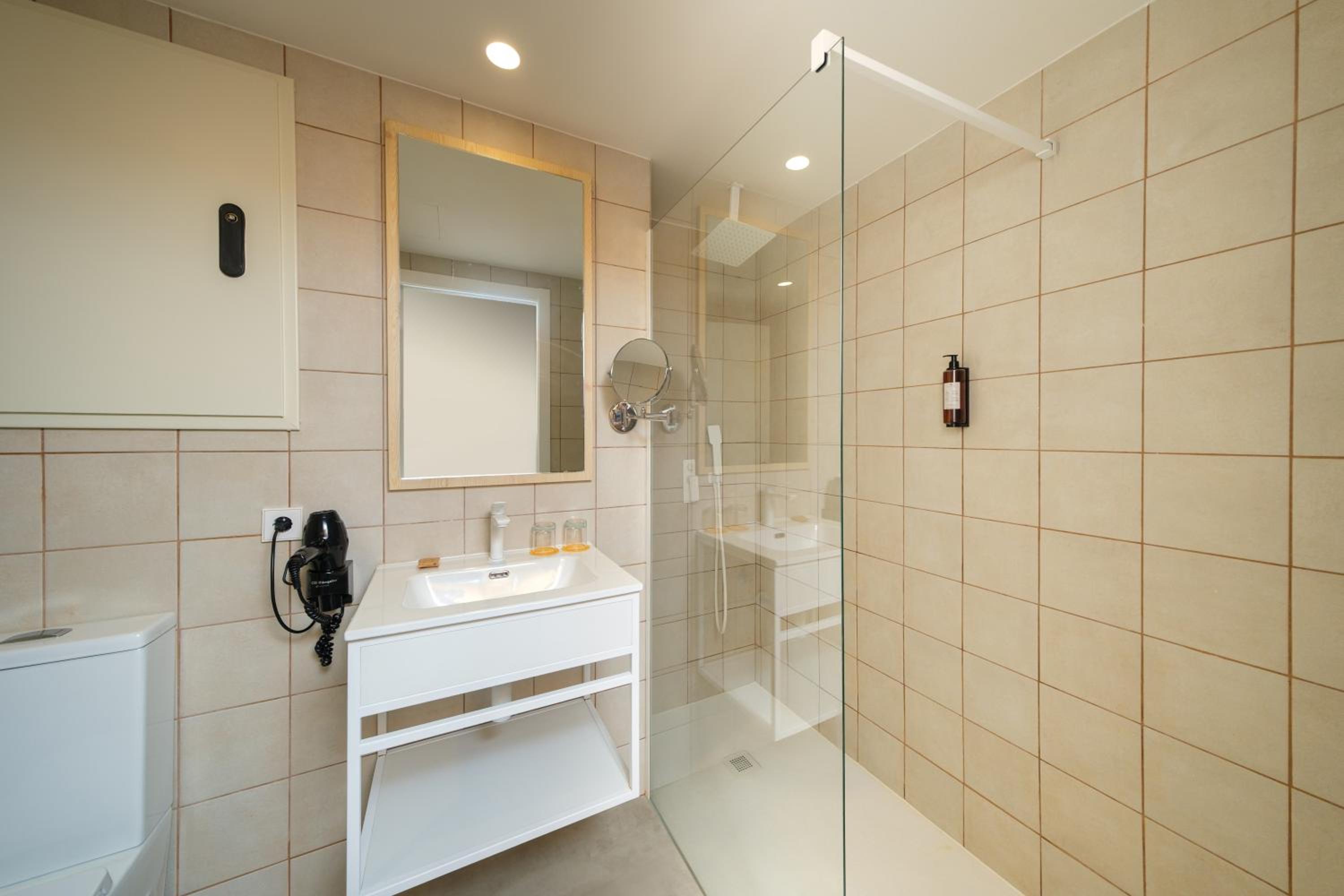 Superior Twin Room with Sea View