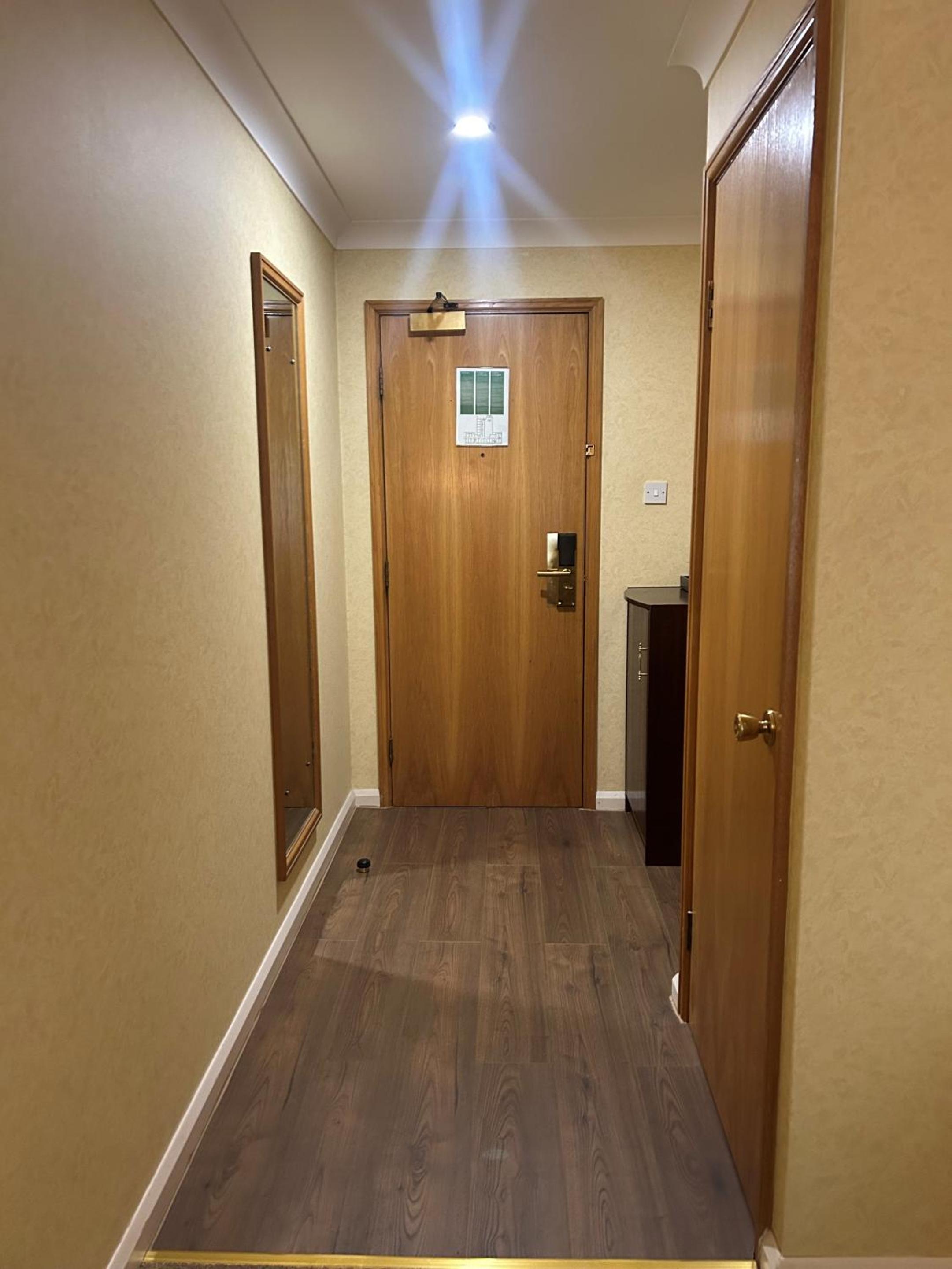 Superior King Room - Photo 6