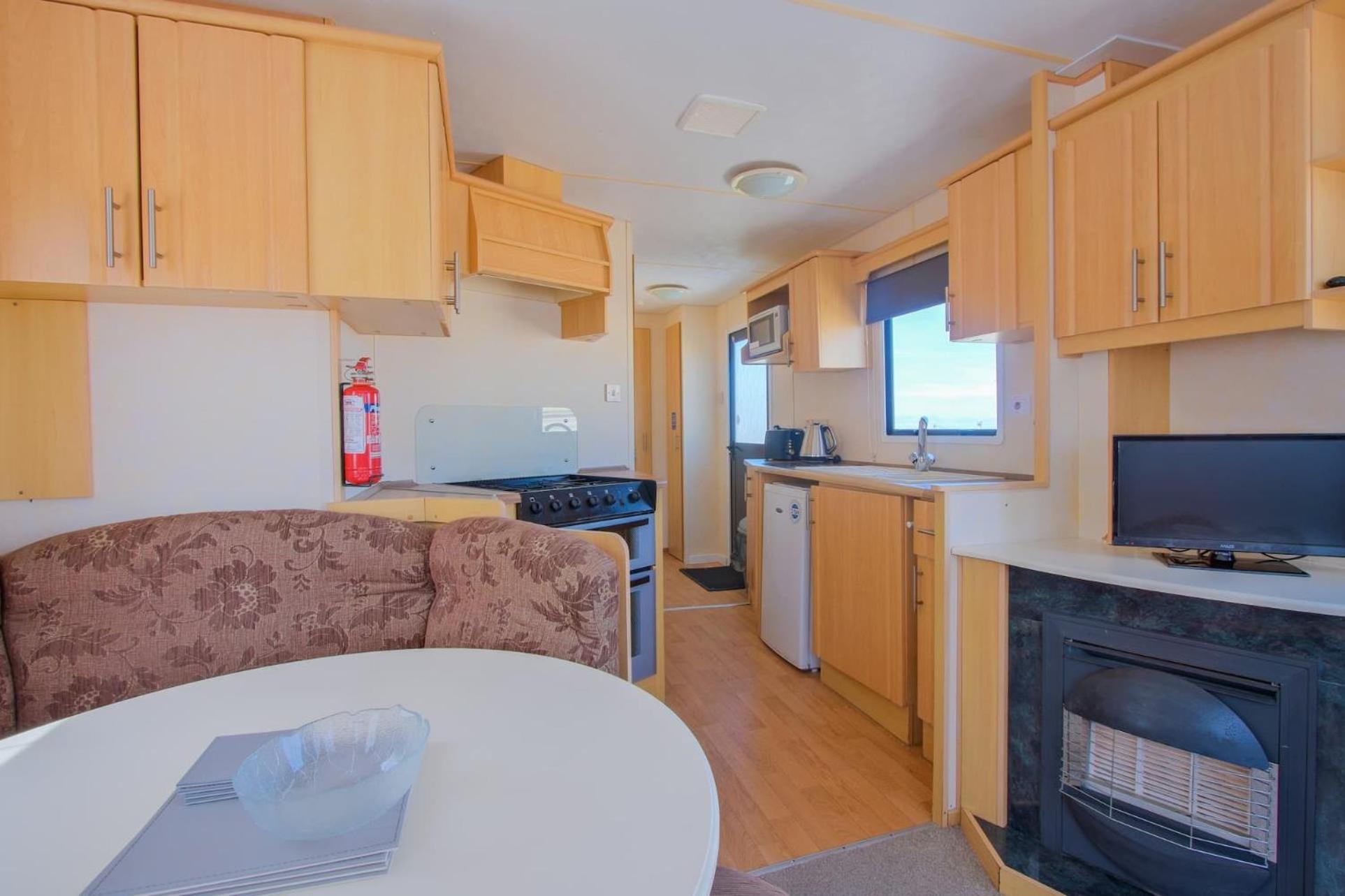 Two-Bedroom House photo 2