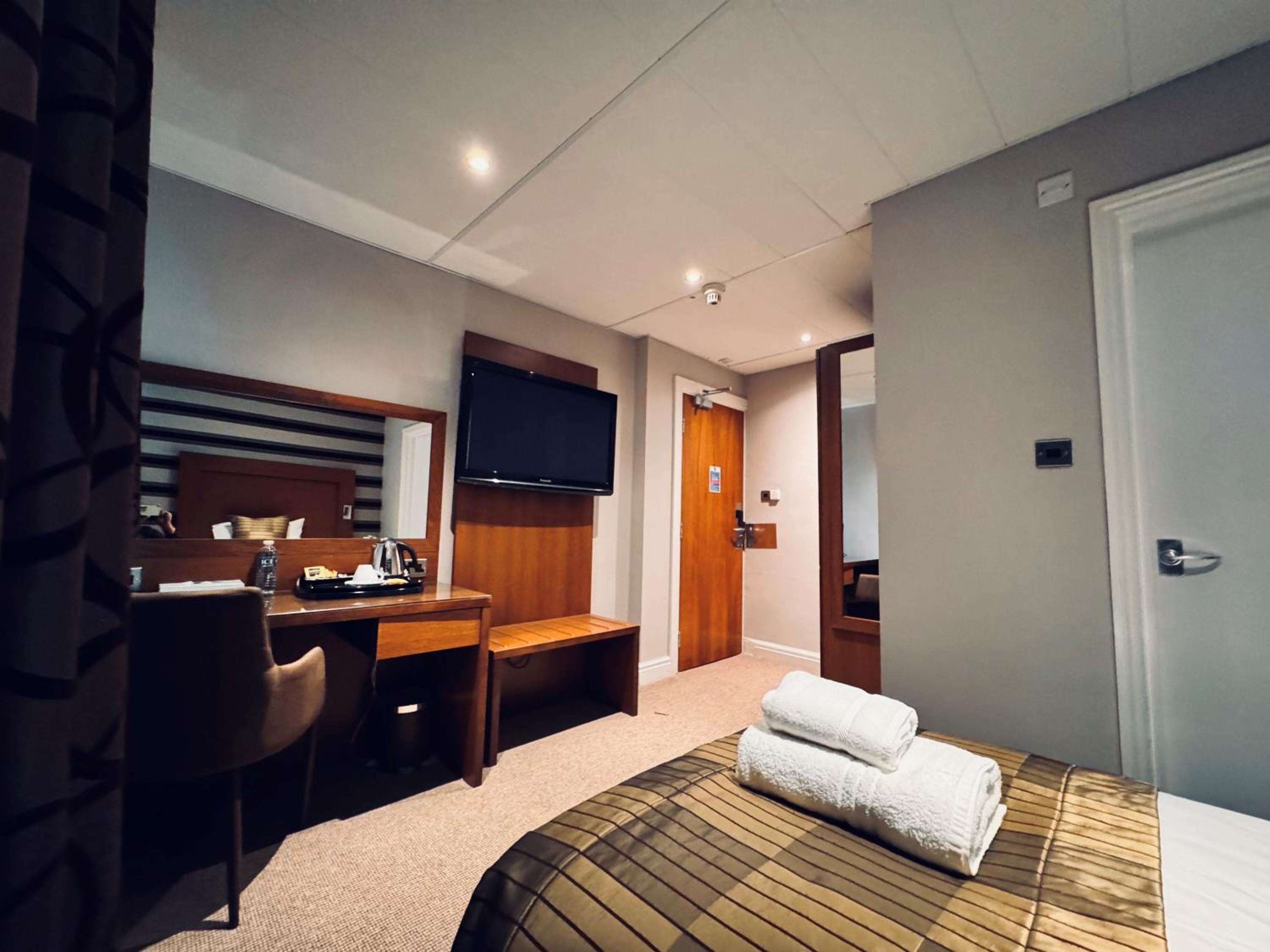 Single Room photo 2
