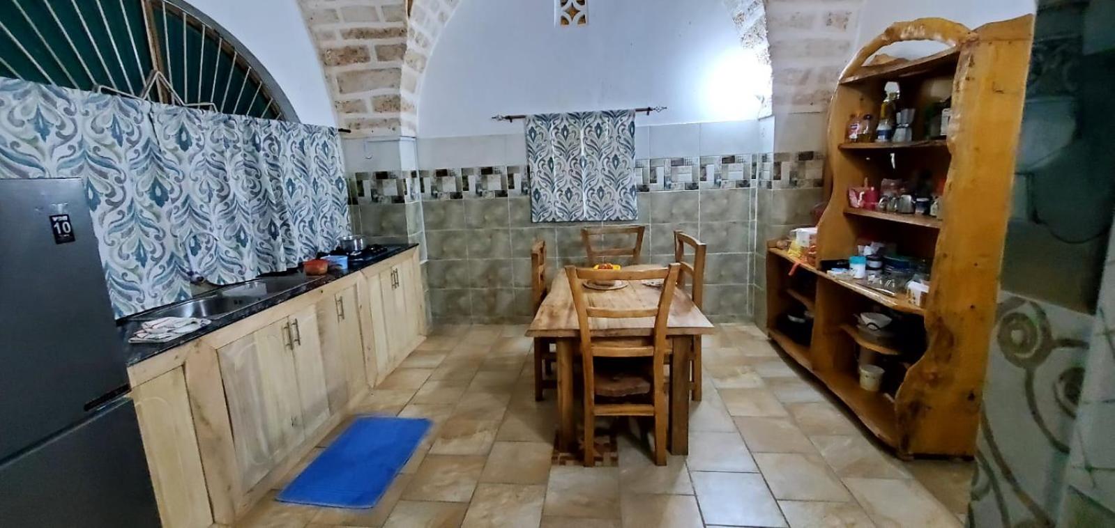 Four-Bedroom House photo 2