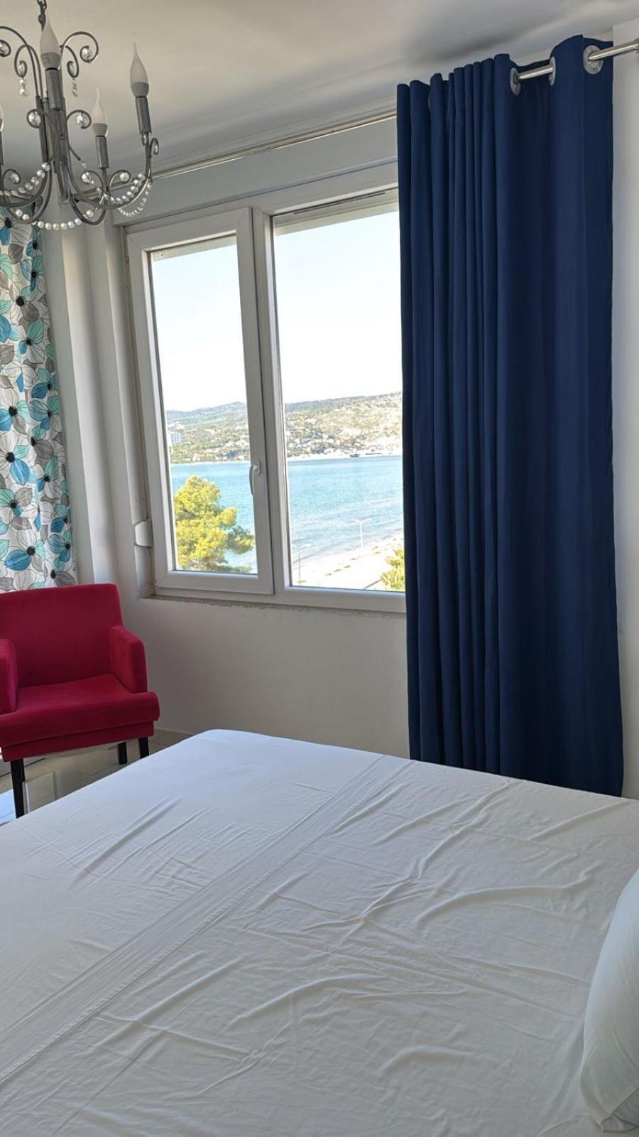 Two-Bedroom Deluxe Apartment with Balcony photo 3
