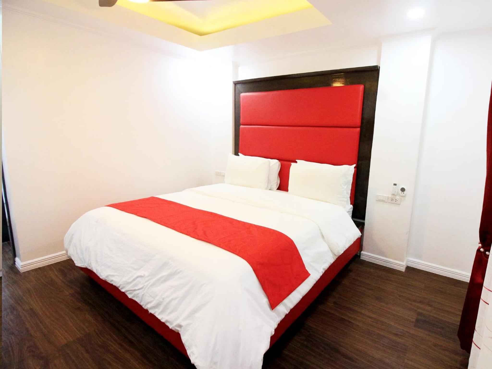 Standard King Room - Photo 1