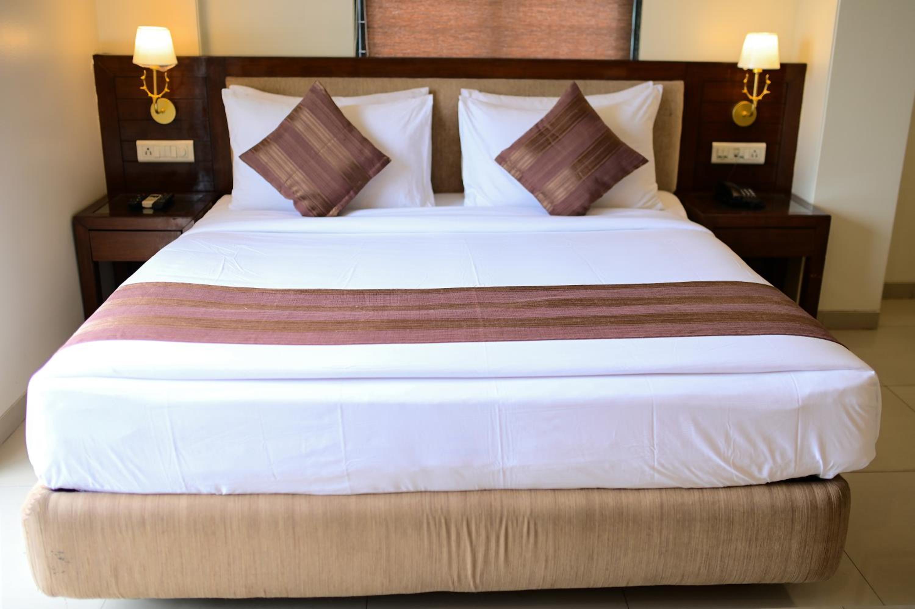 Superior King Room photo 2