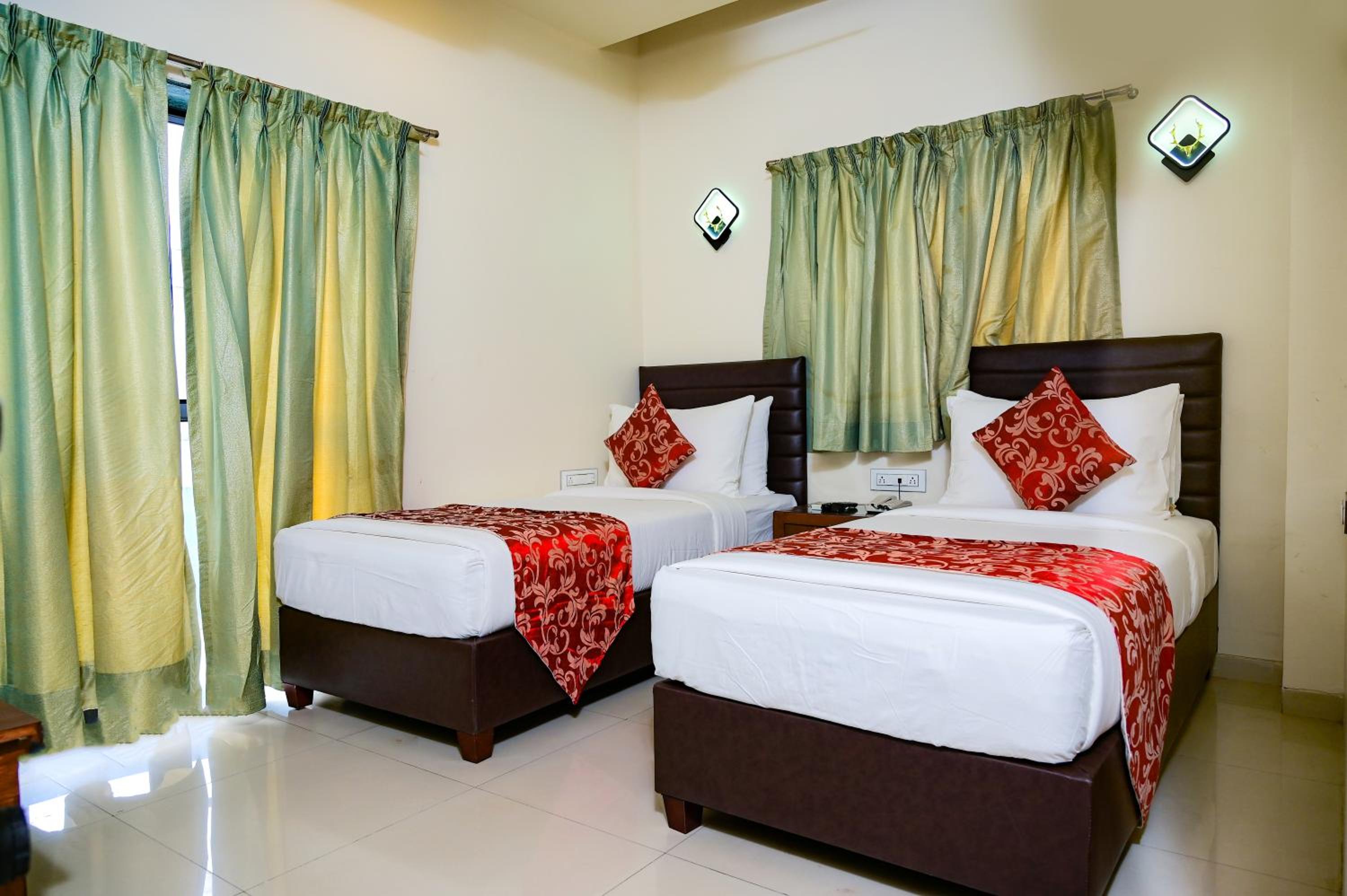 Standard Twin Room photo 3