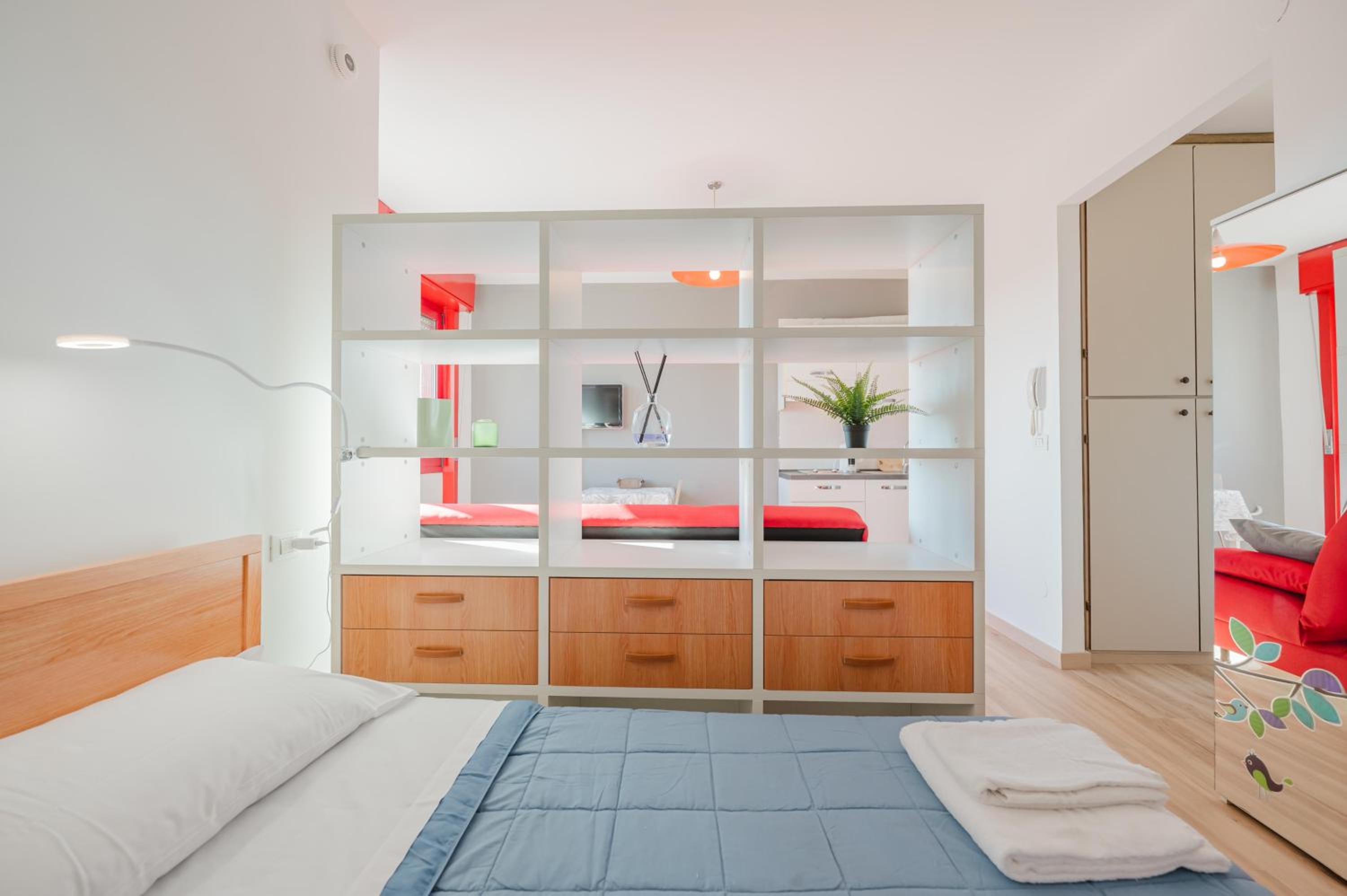One-Bedroom Deluxe Apartment photo 2