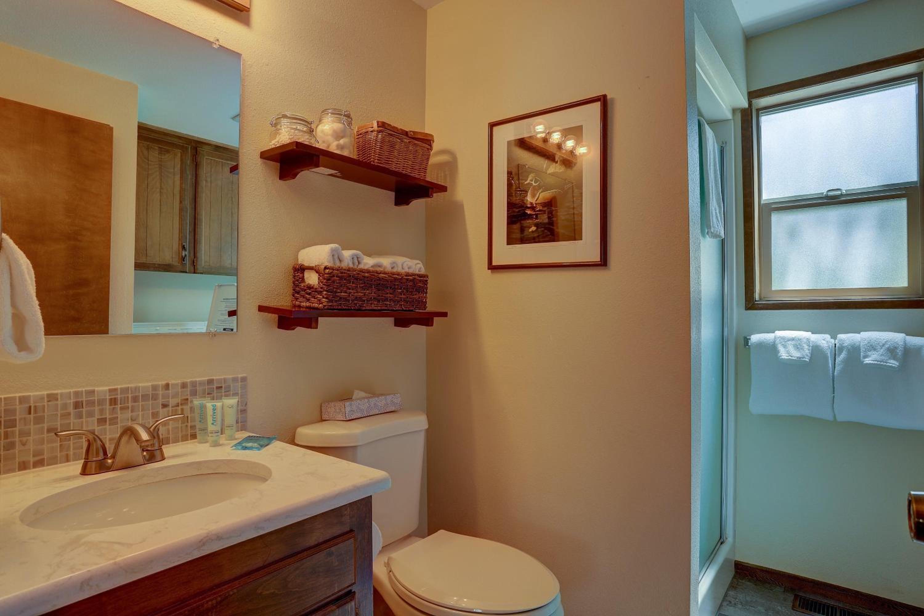 Four-Bedroom Vacation Home photo 3
