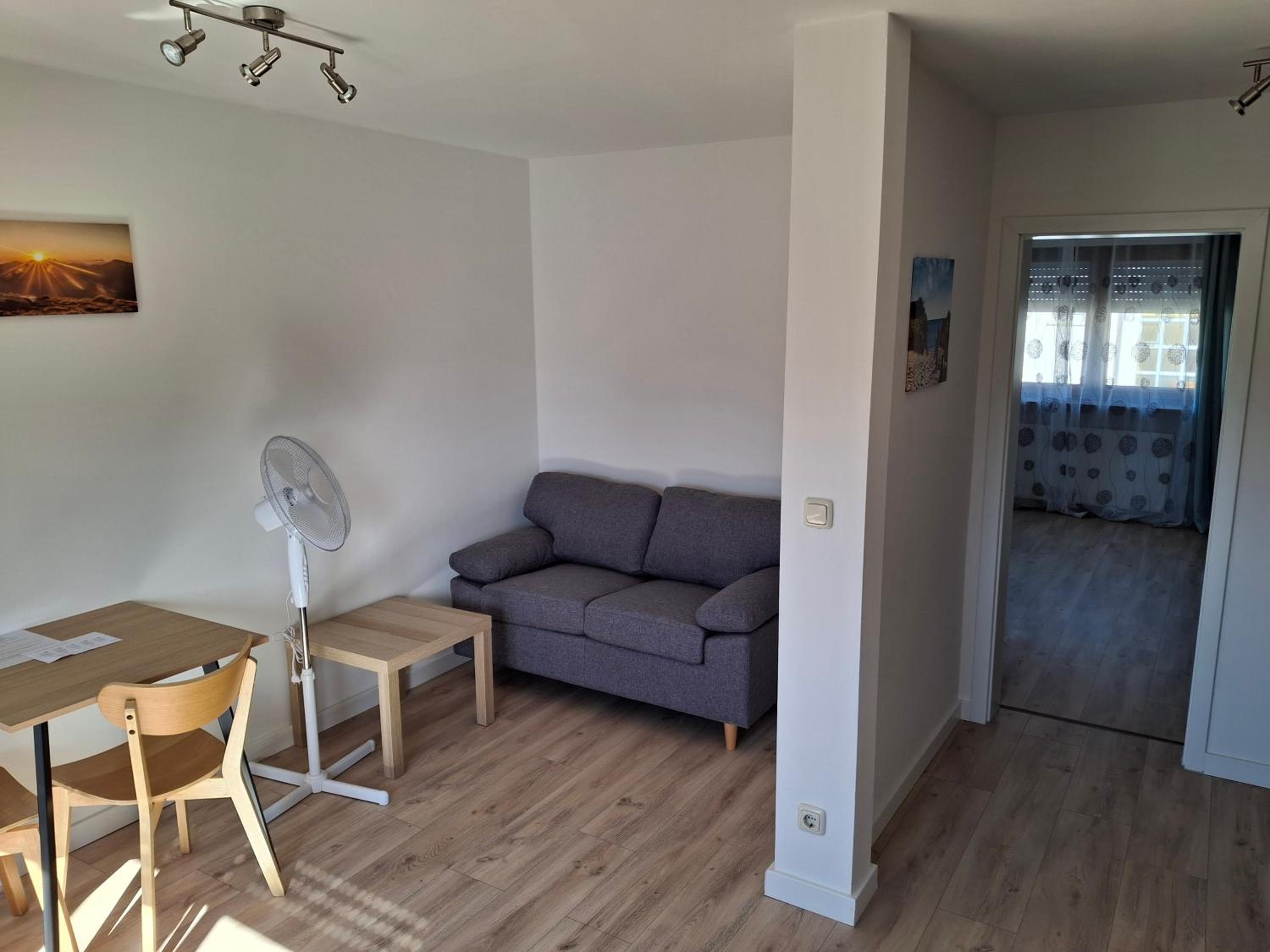 One-Bedroom Apartment with Balcony photo 3