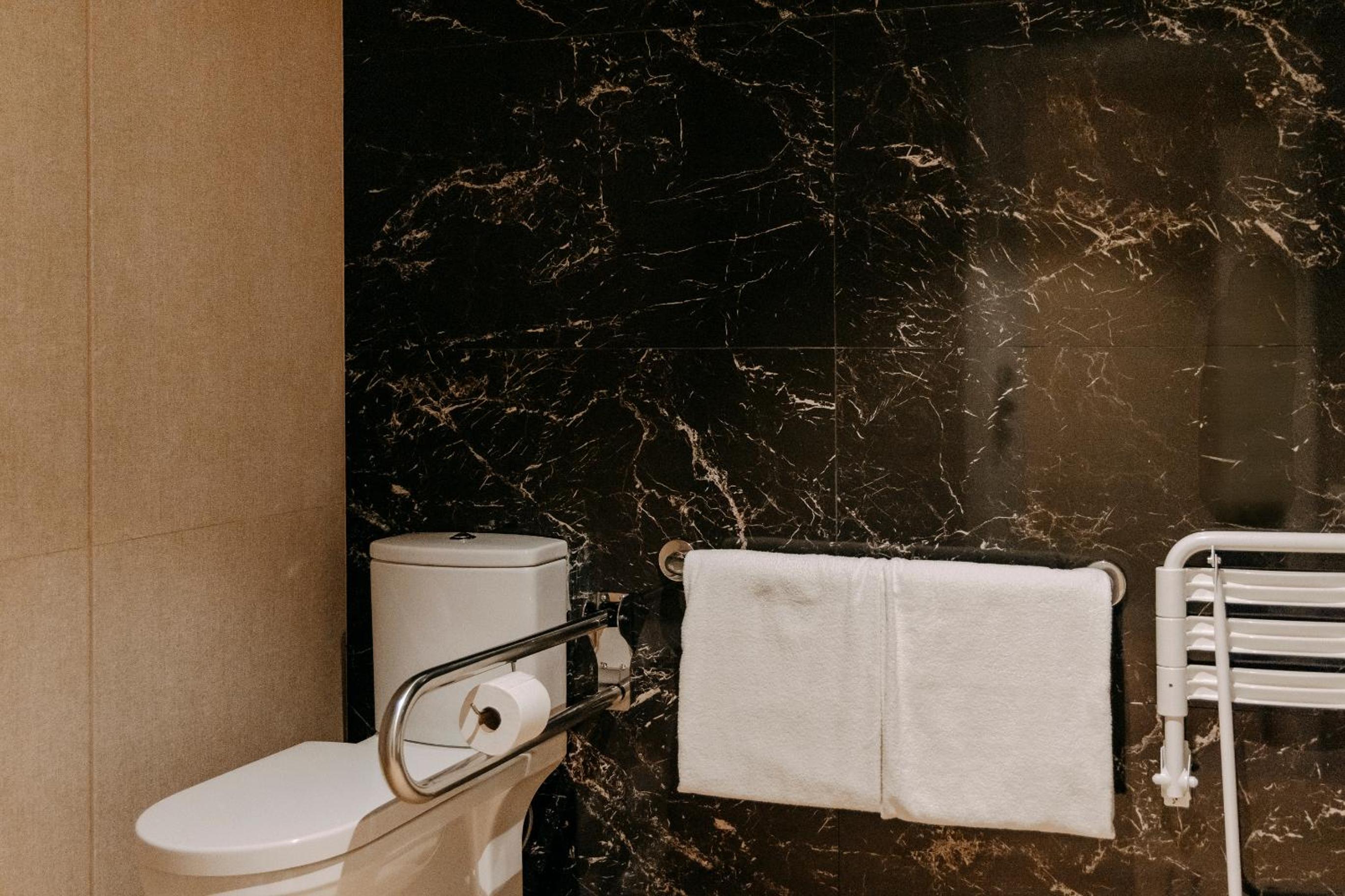 Deluxe Single Room - Disability Access