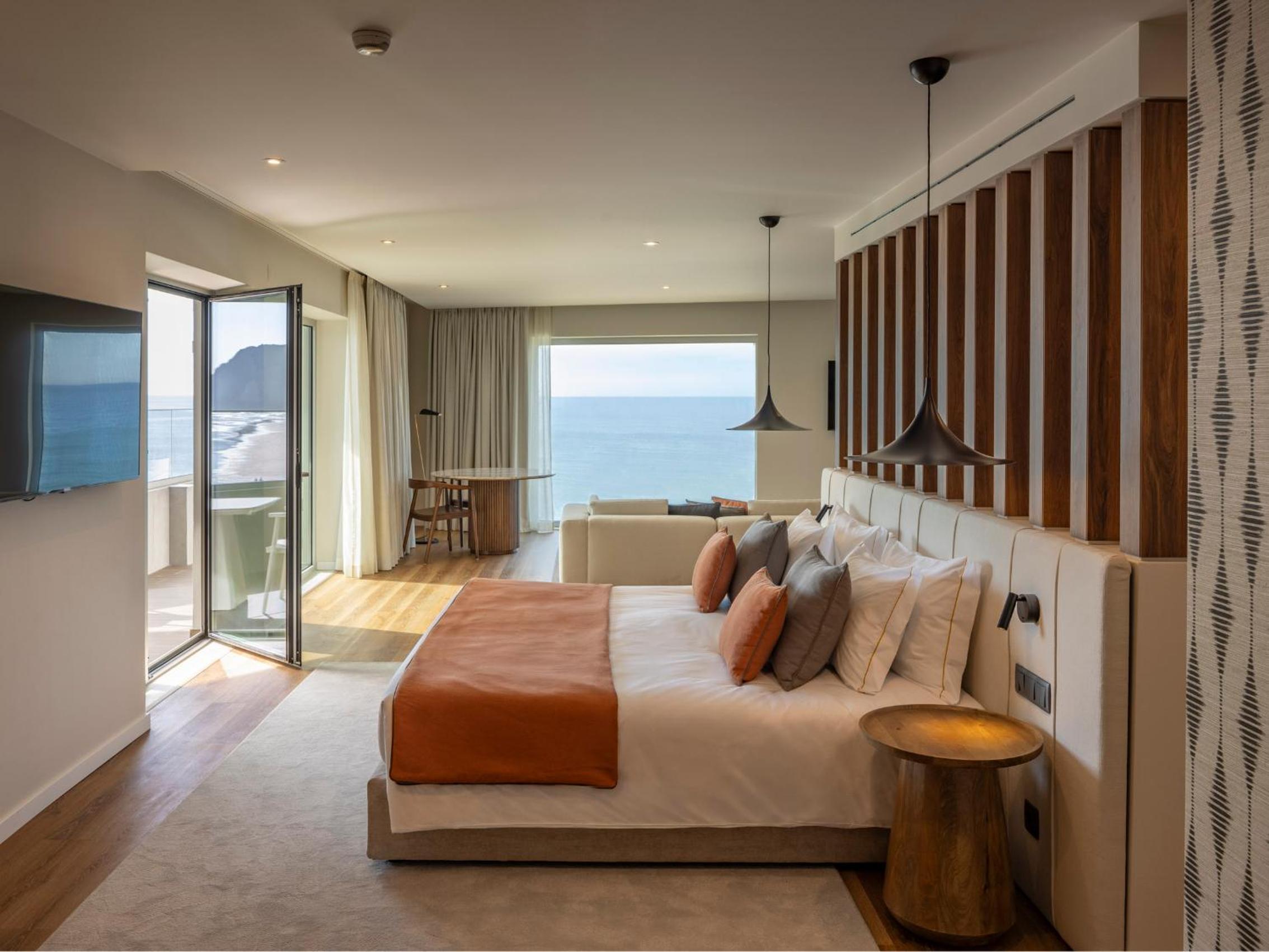 Master Suite thumbnail 6