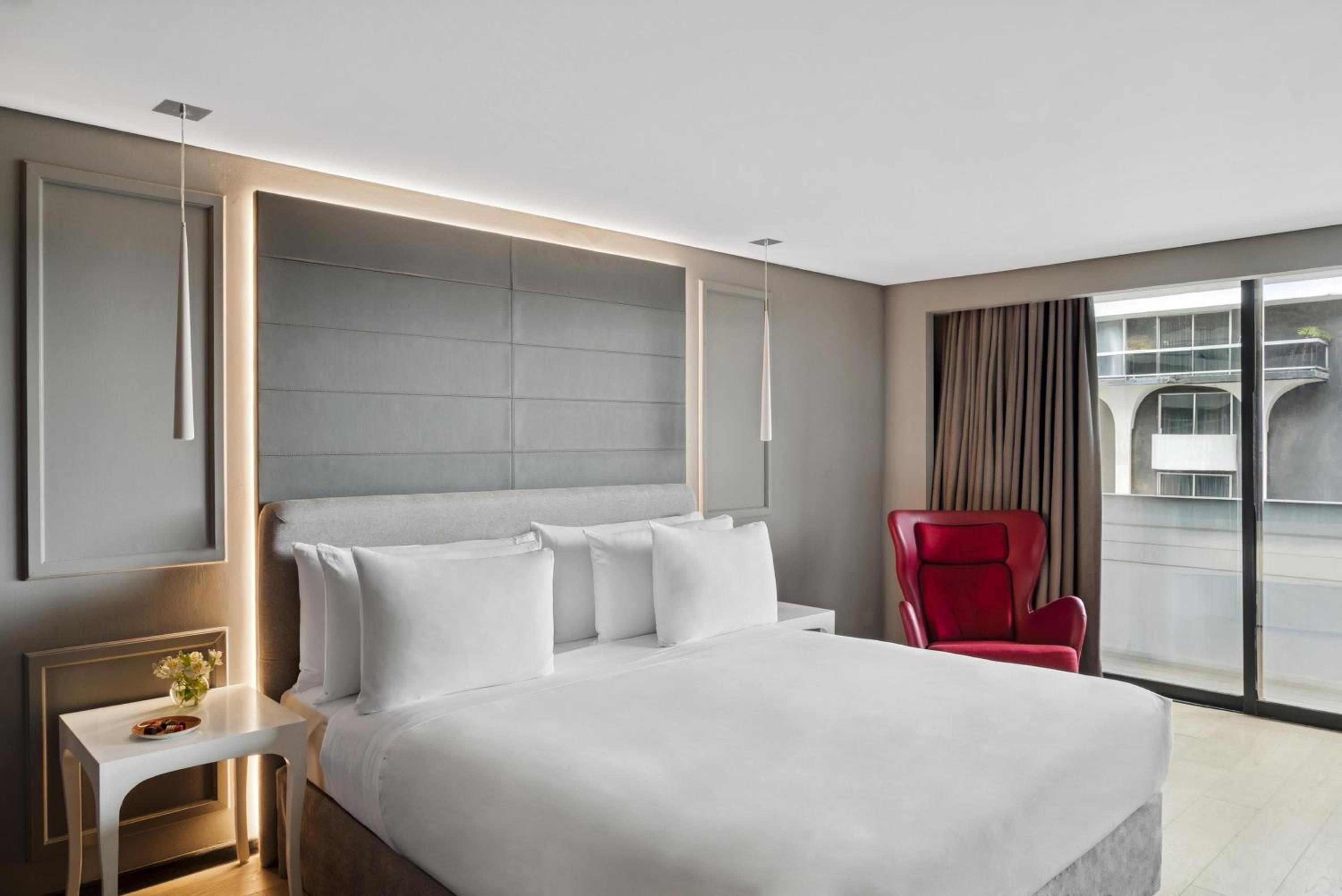 Premium Room with View and Terrace - Photo 2