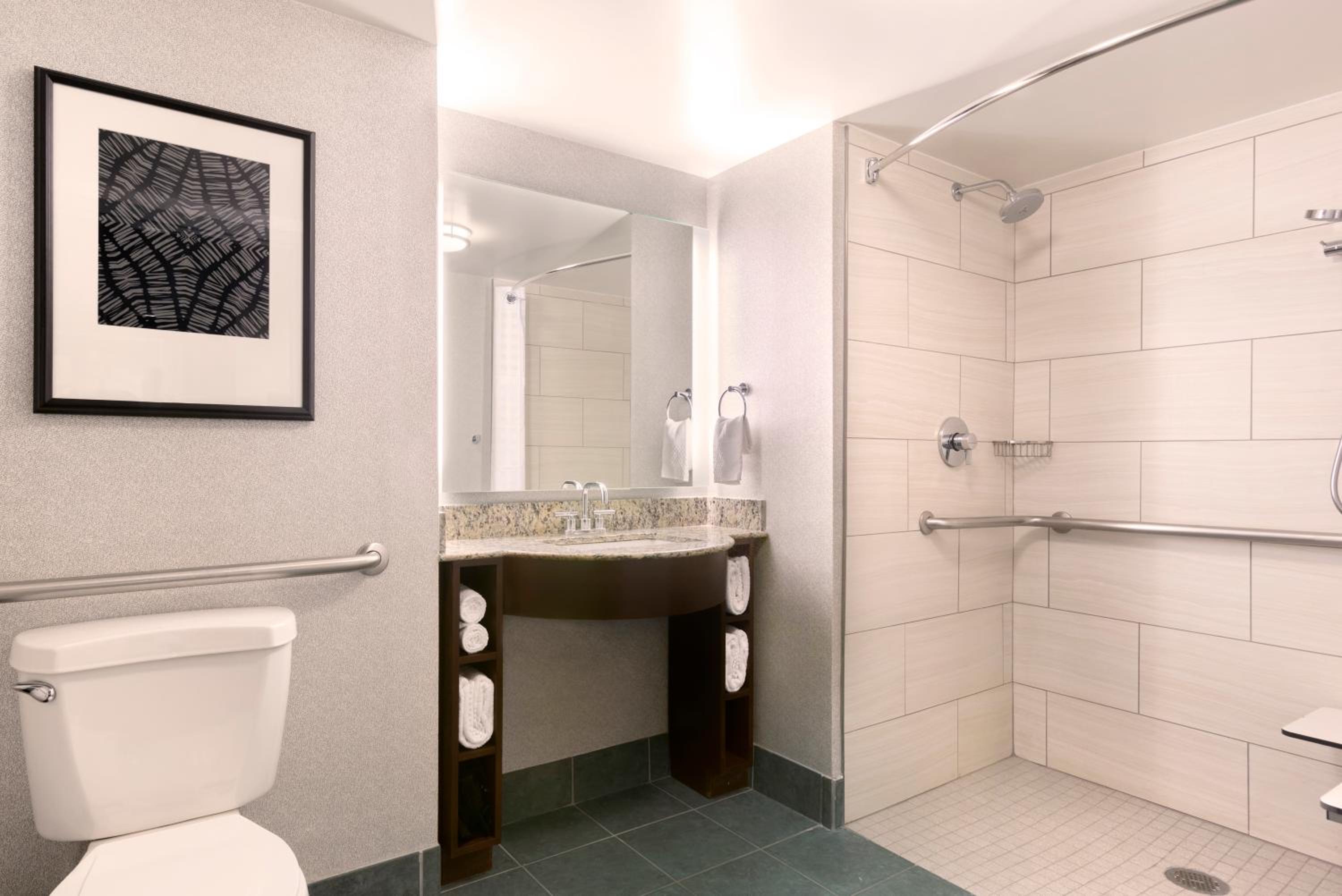 One-Bedroom Suite - Pure Wellness with One King Bed and One Sofa Bed thumbnail 6