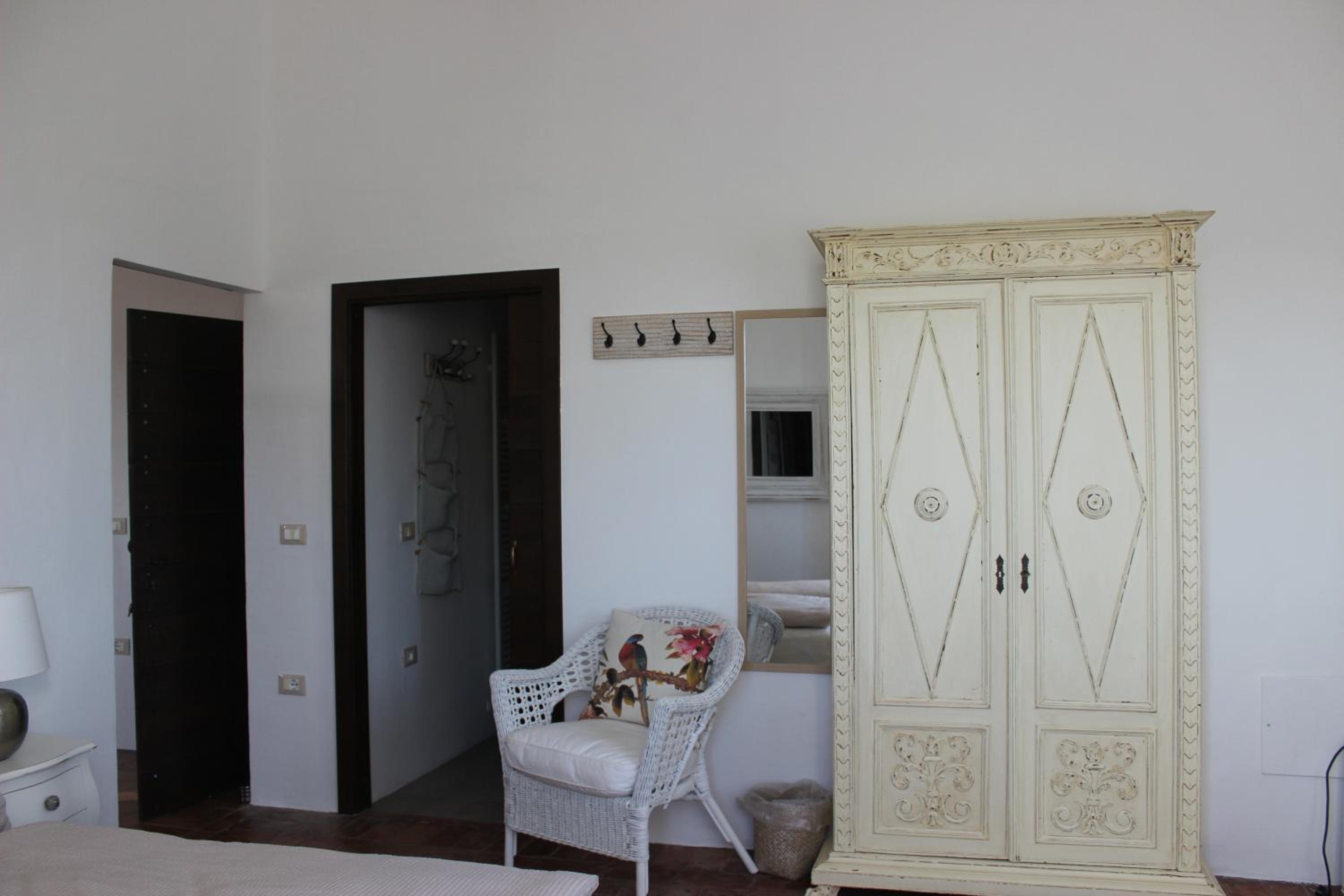 Large Double Room photo 2