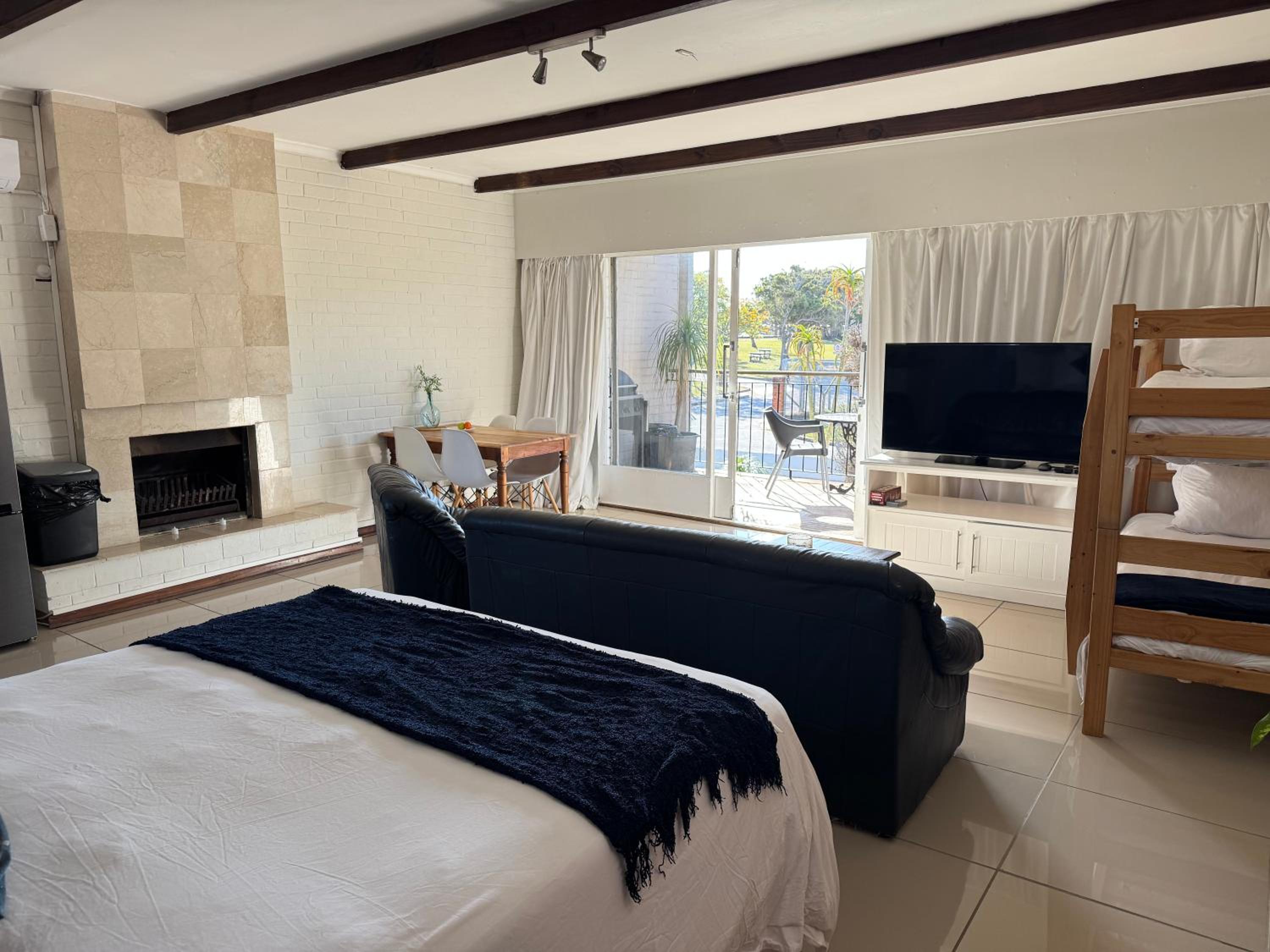Double Room with Balcony photo 2